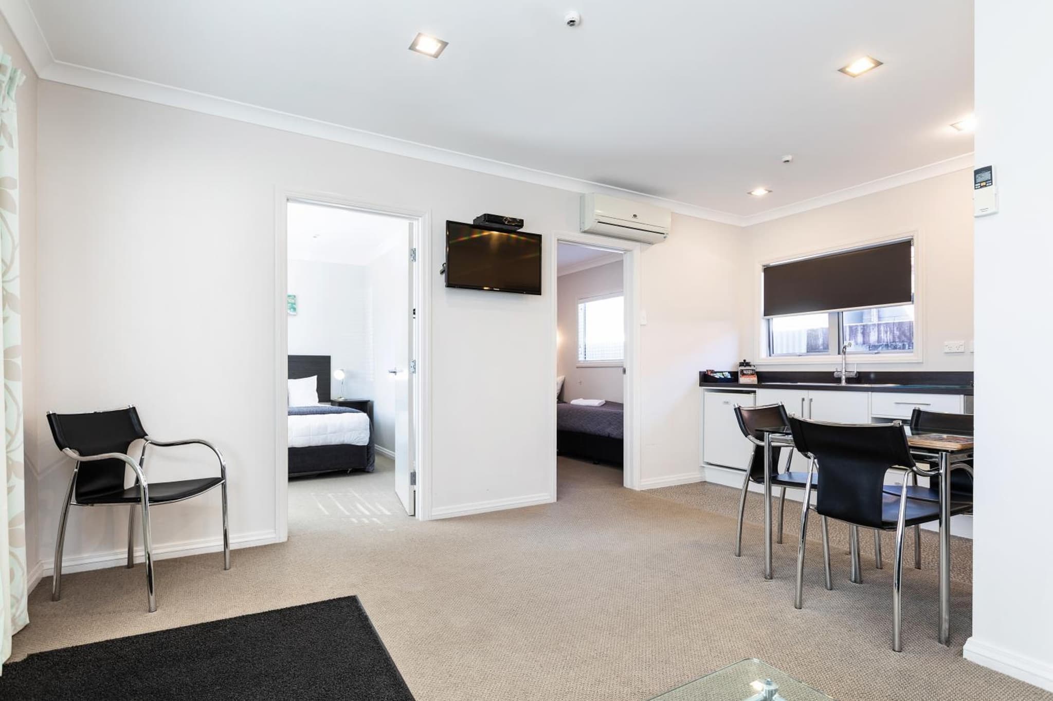 Beach Street Motel Apartments photo 2