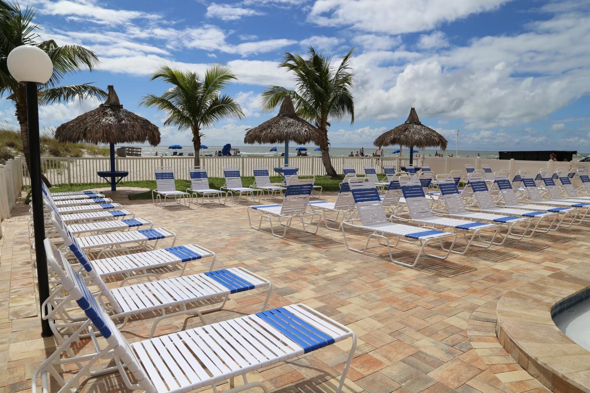 Direct Beachfront 3B2B Gulf - Beach Place #408 photo 7