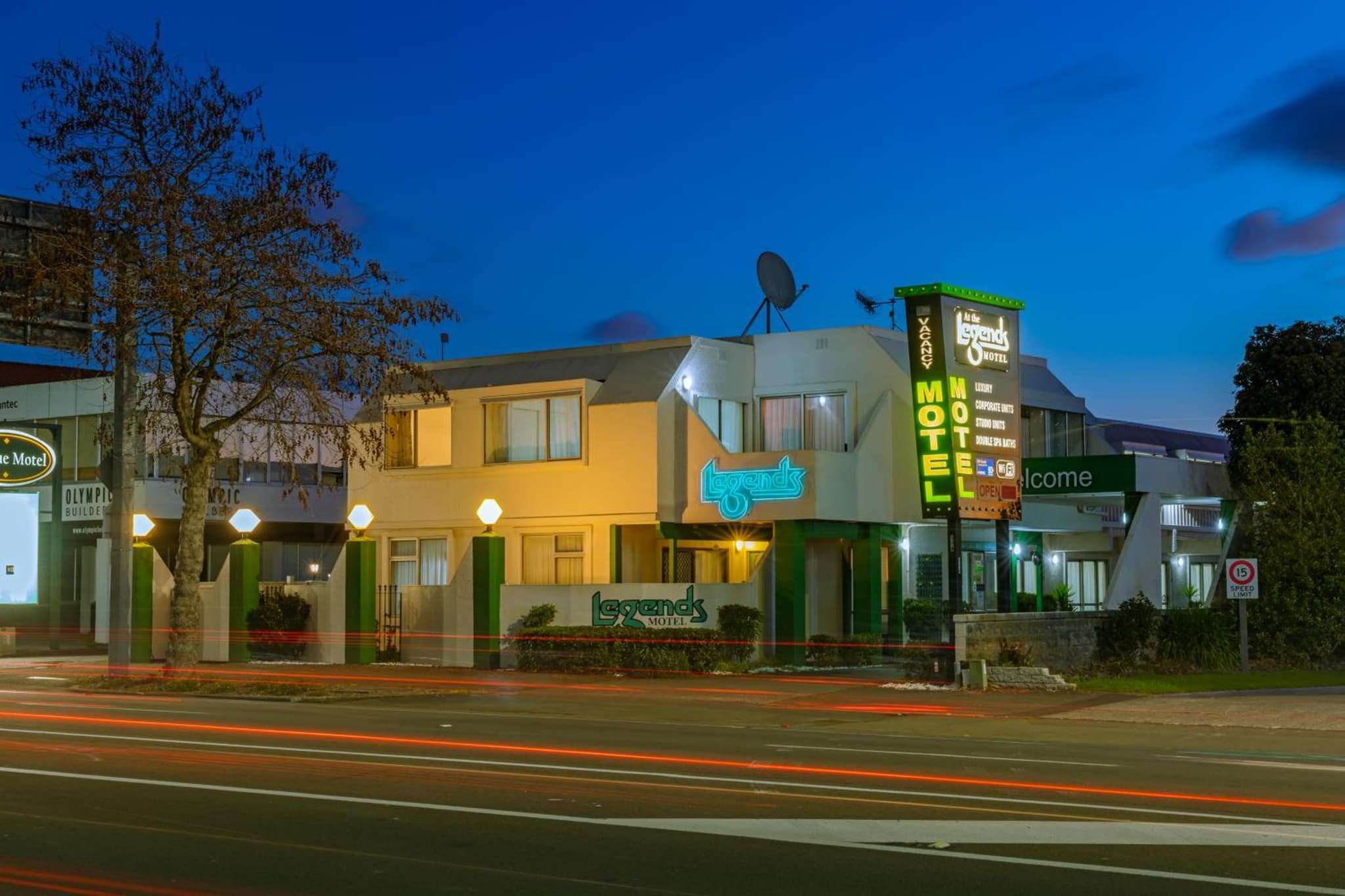 Legends Motel photo 8