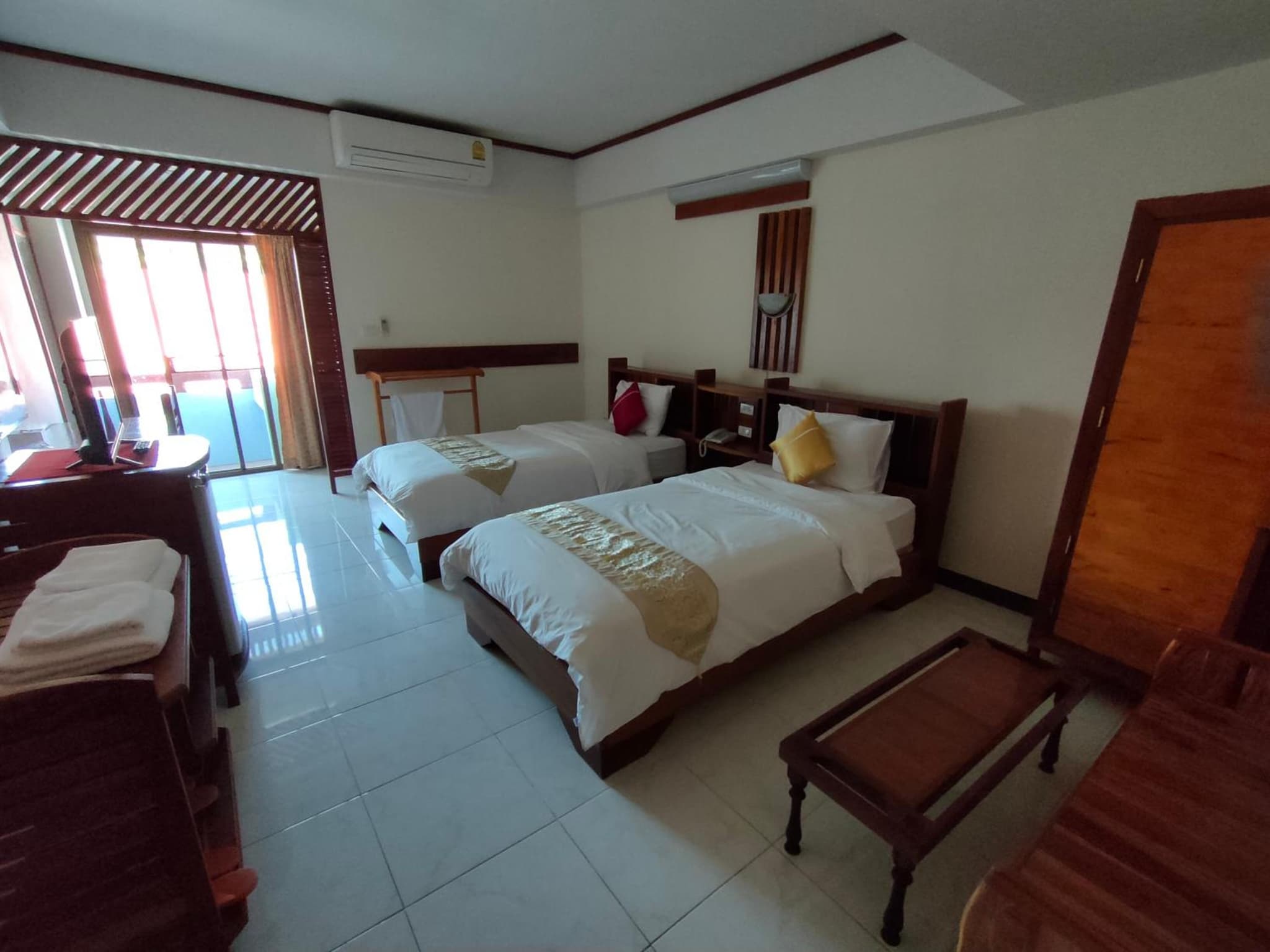 Riverfront Hotel Mukdahan photo 3