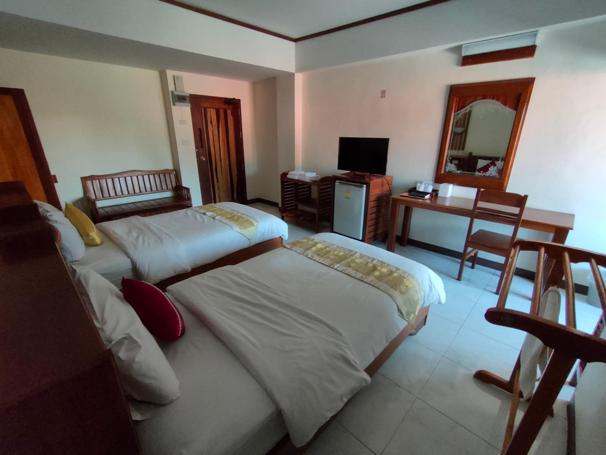 Riverfront Hotel Mukdahan photo 7
