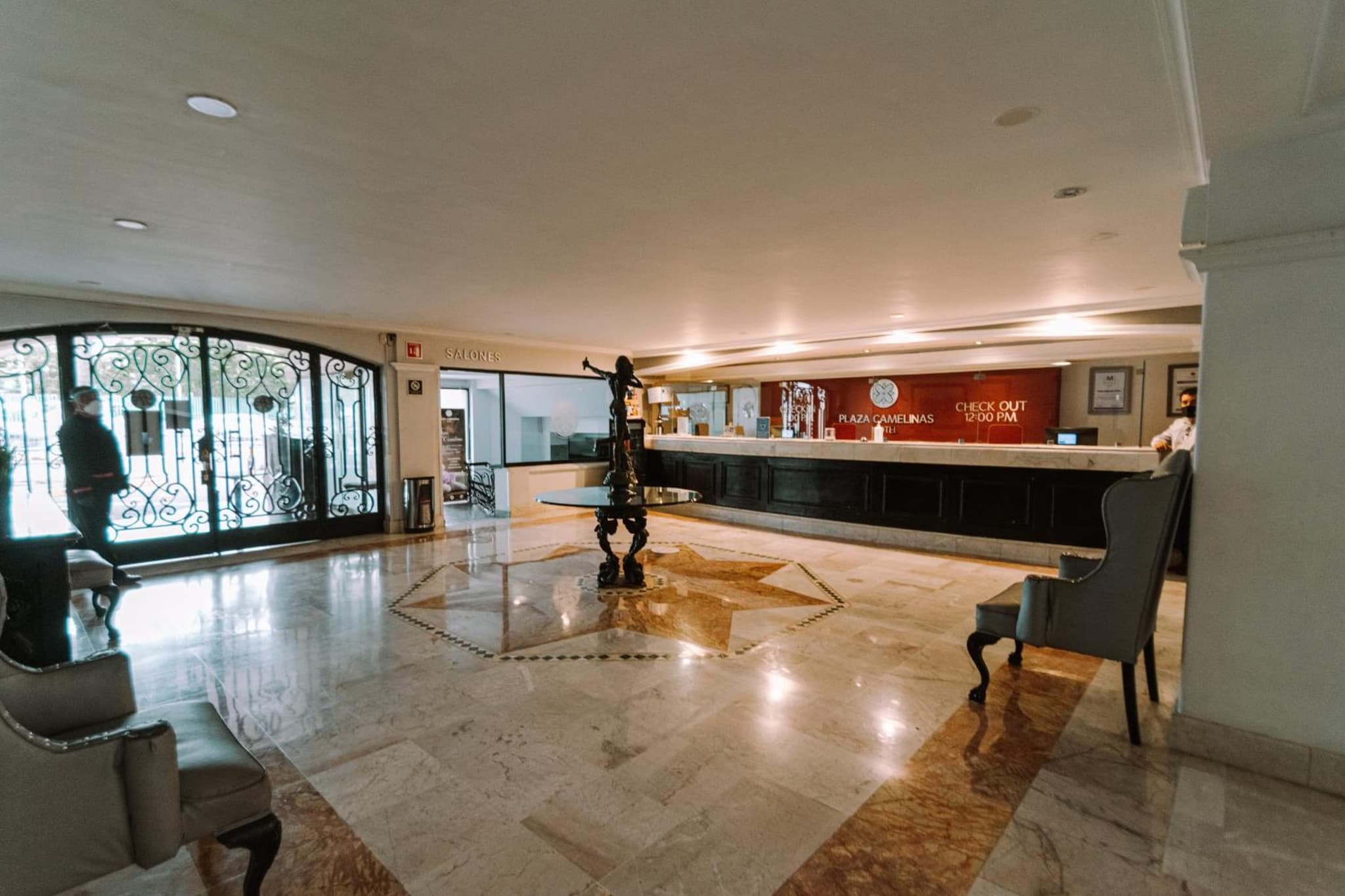 Plaza Camelinas Hotel