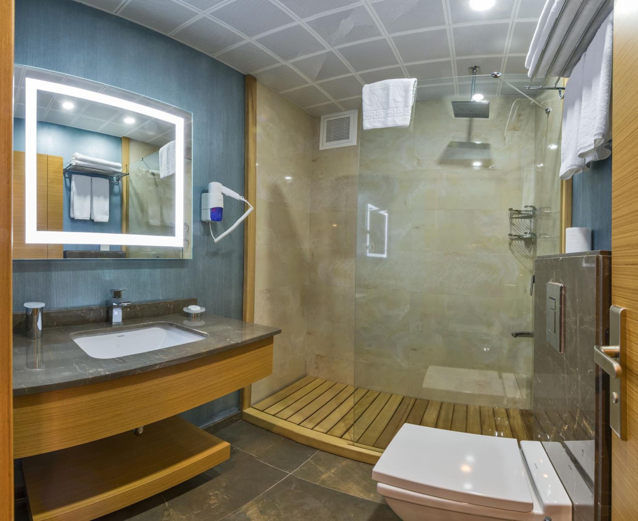 Bisetun Hotel photo 9