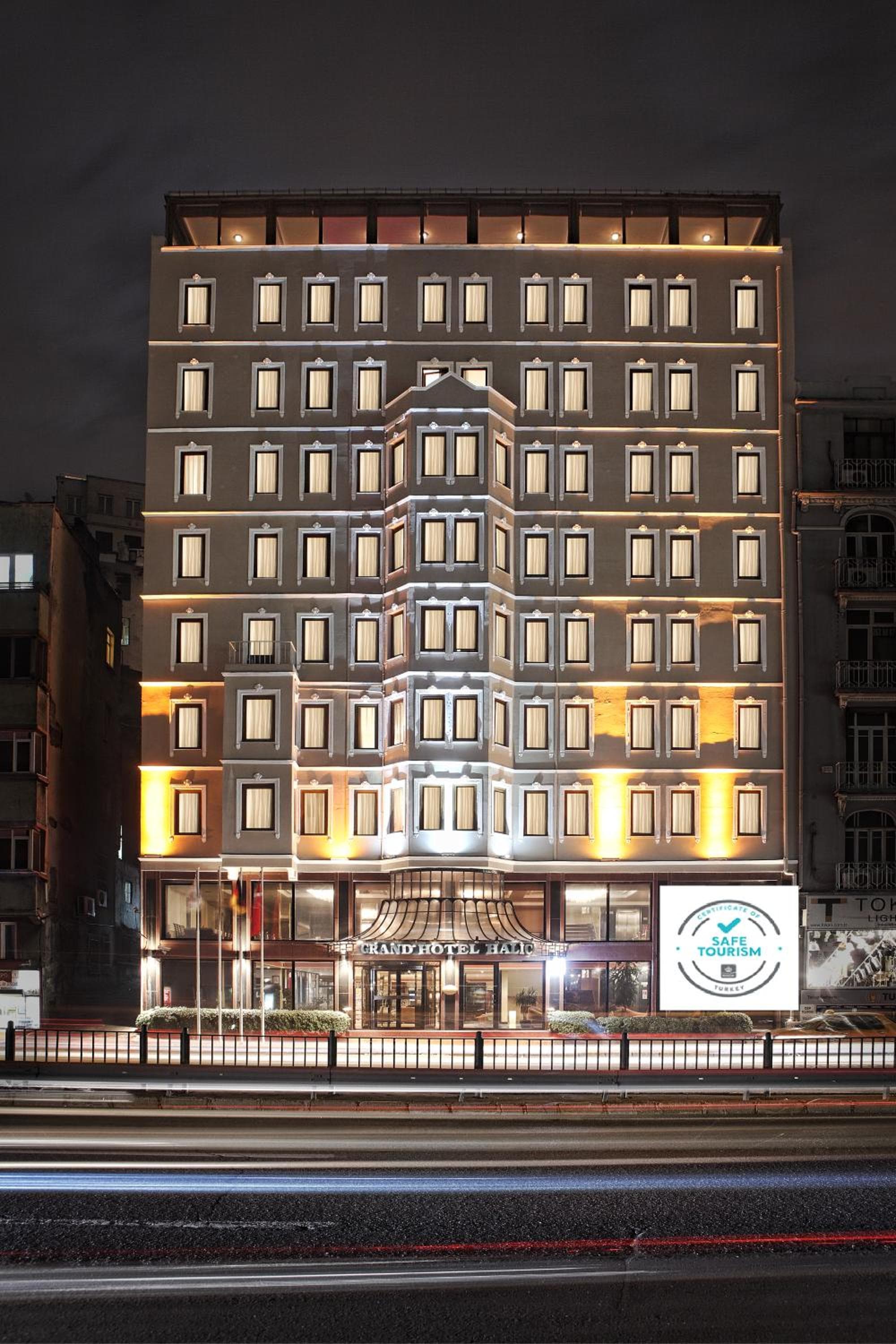 Grand Halic Goldenhorn photo 2