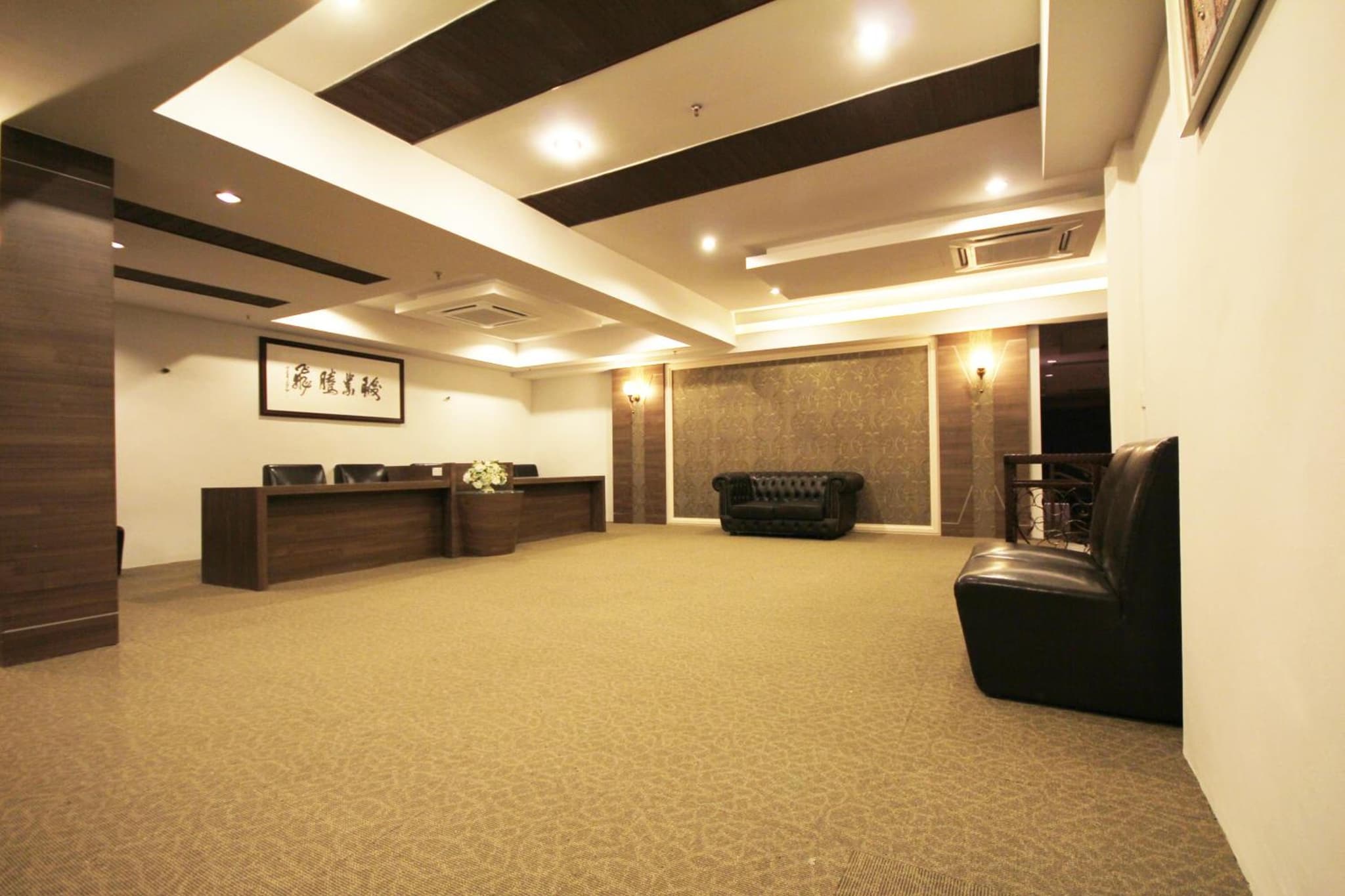 Aroma Hotel photo 3