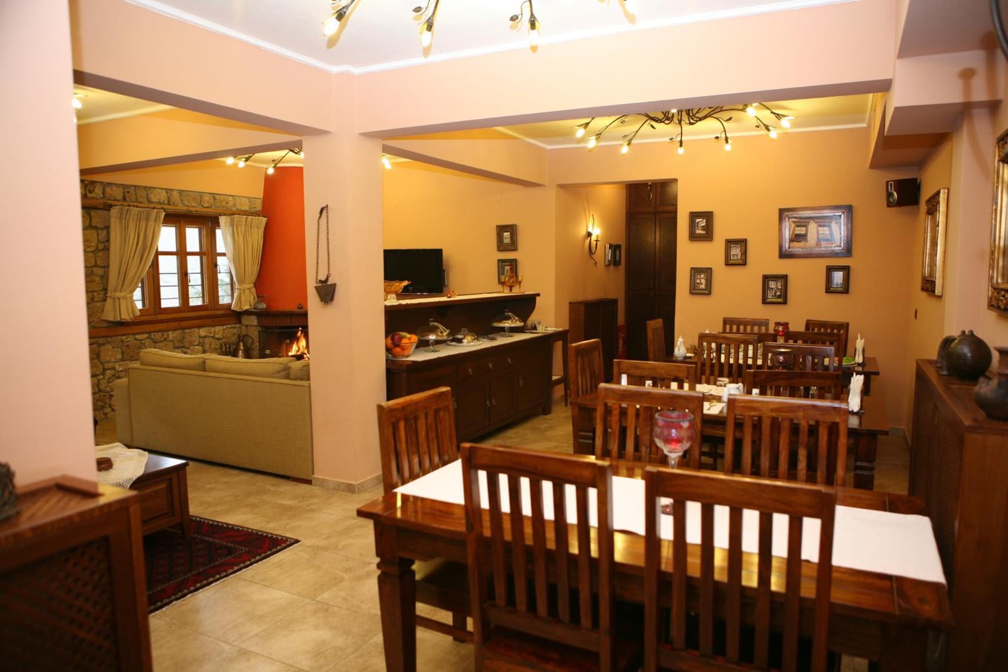 Roes Suites photo 6