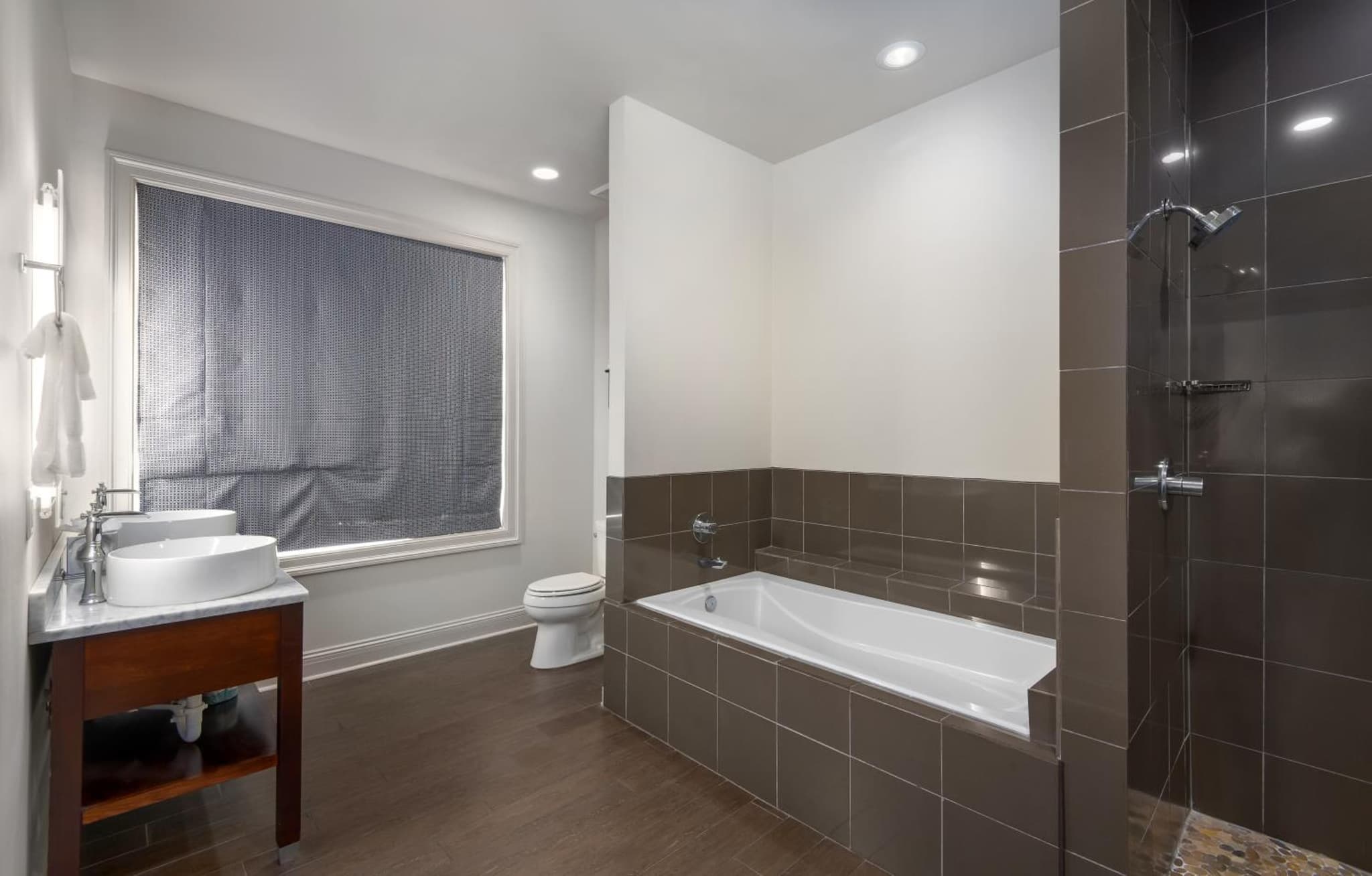 White House Hotel photo 8