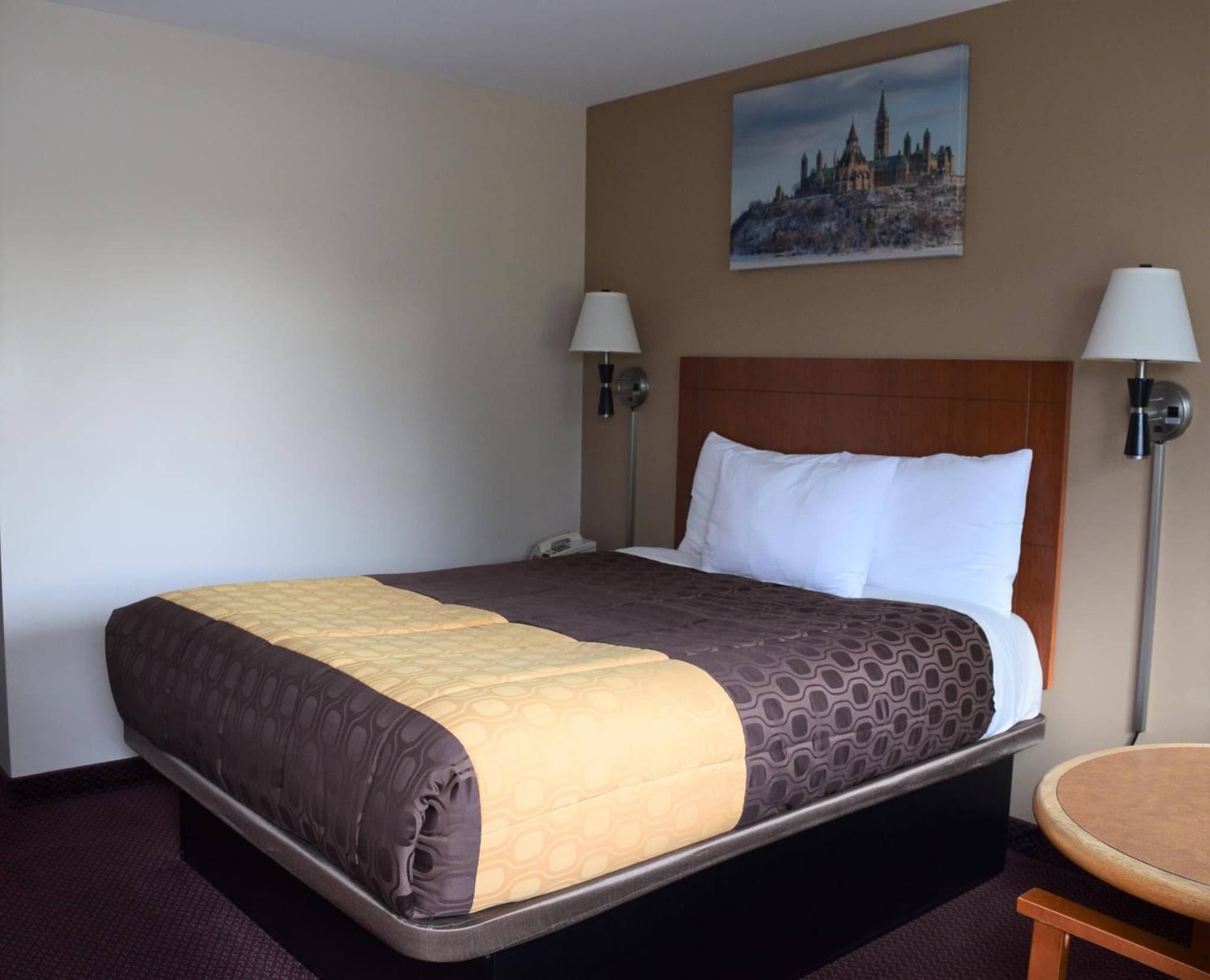 Knights Inn Arnprior photo 3