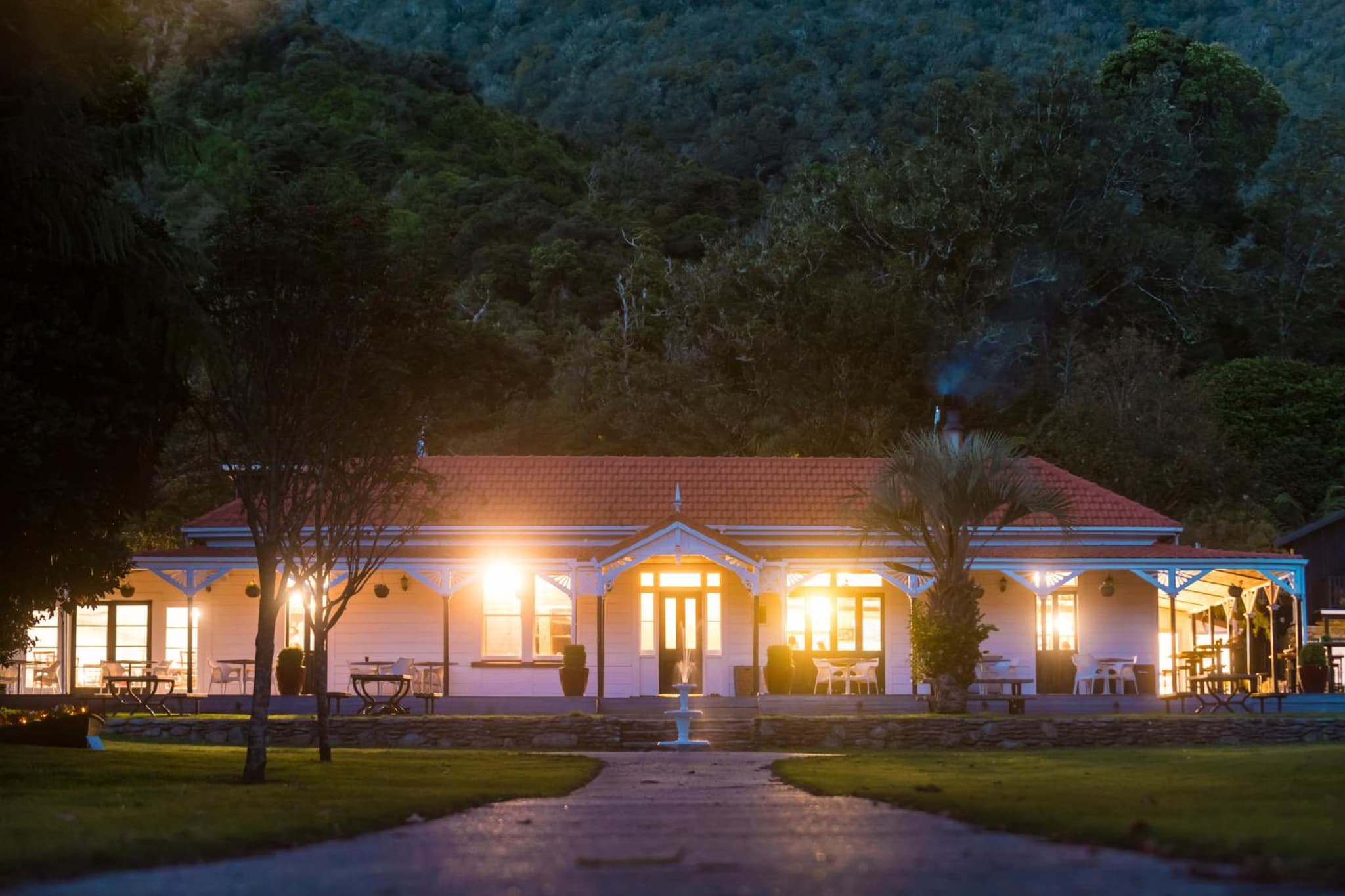 Furneaux Lodge photo 2