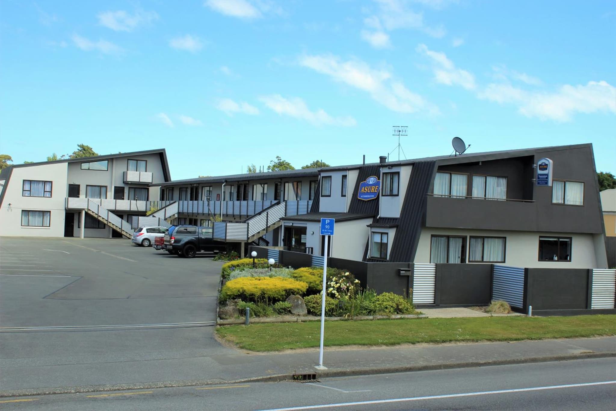 Townsman Motor Lodge photo 4