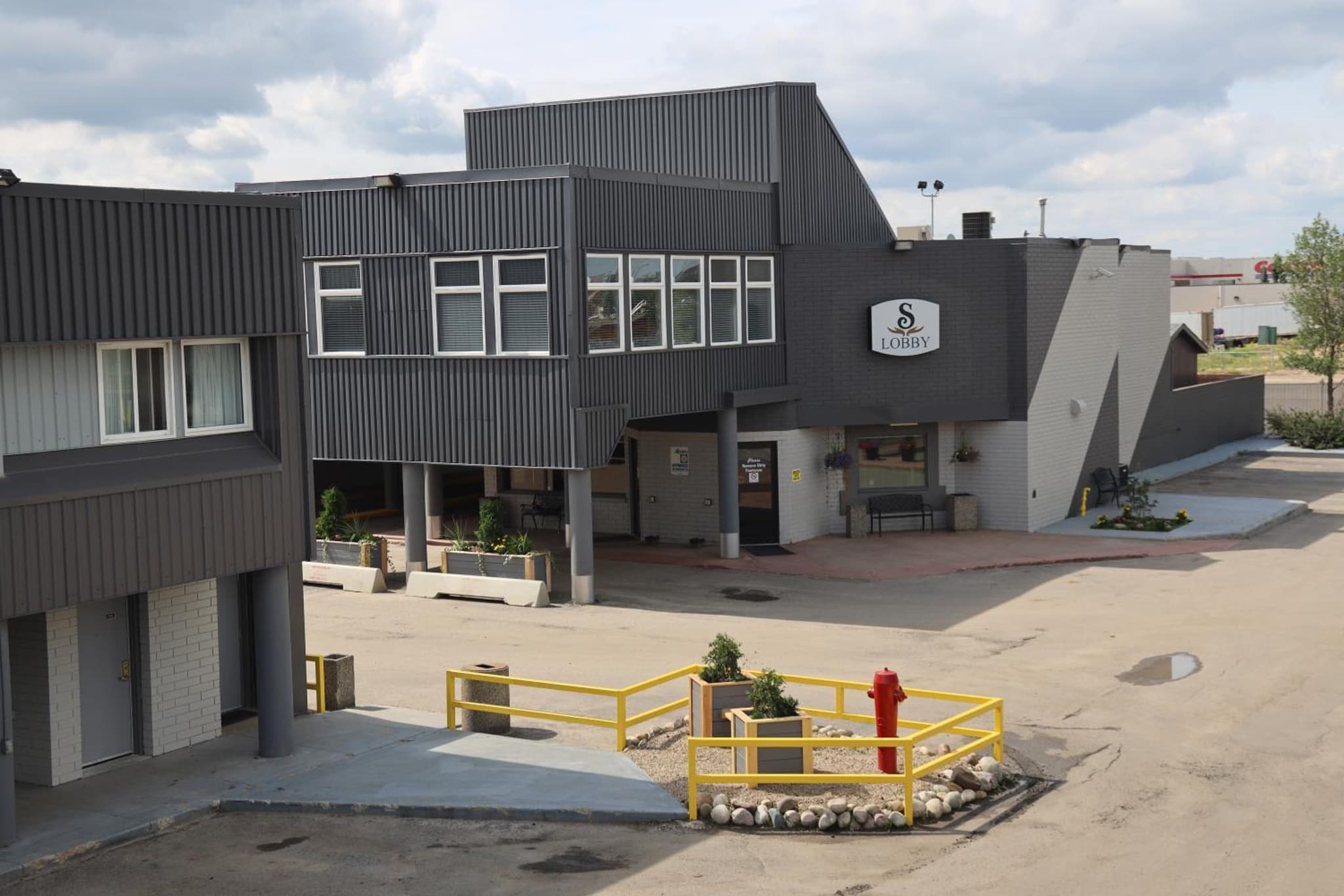 Travelodge by Wyndham Grande Prairie