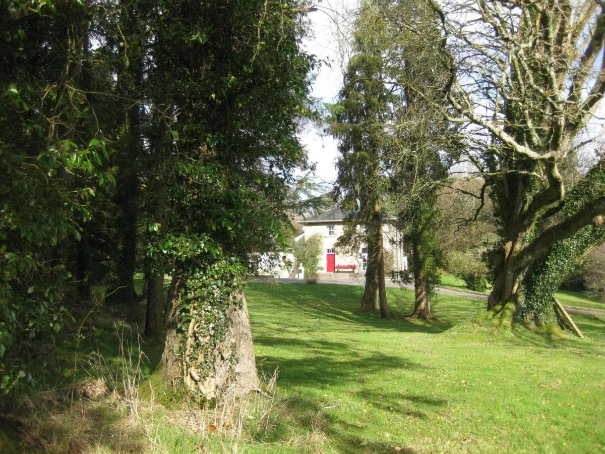 Glebe House photo 3
