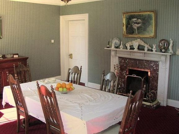 Glebe House photo 9
