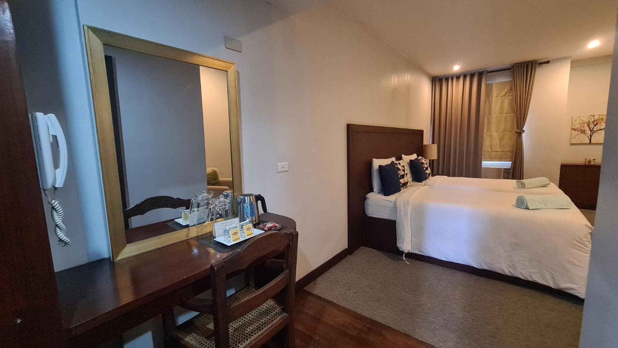 hotel room