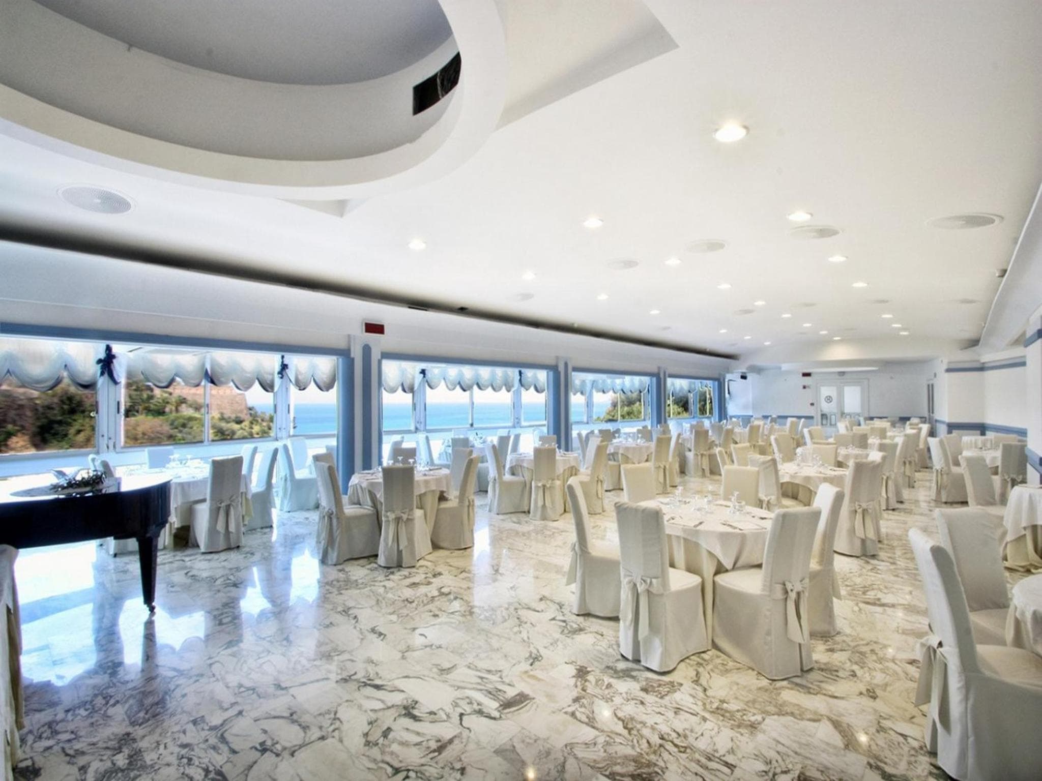 meeting & event spaces