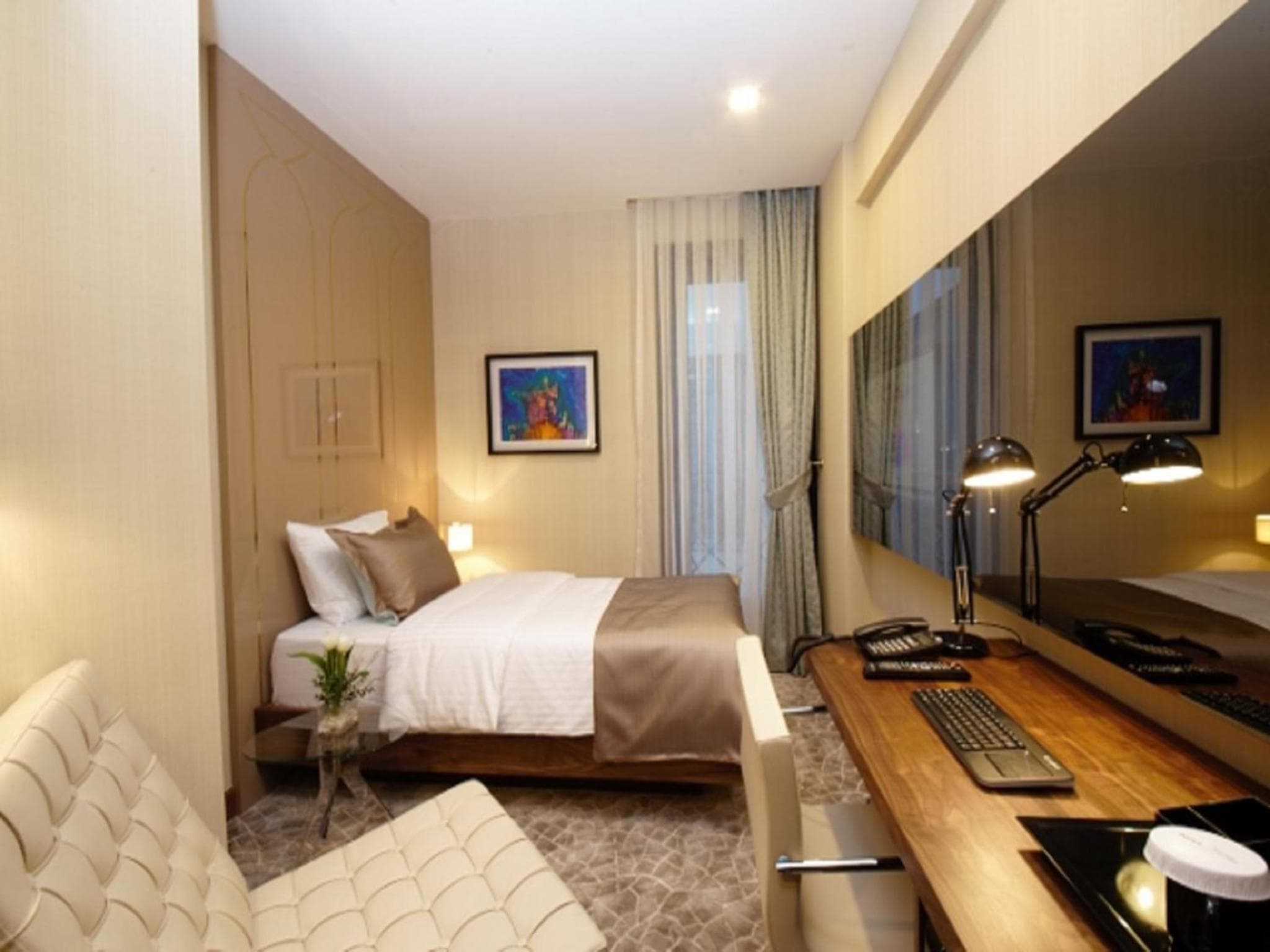 hotel room