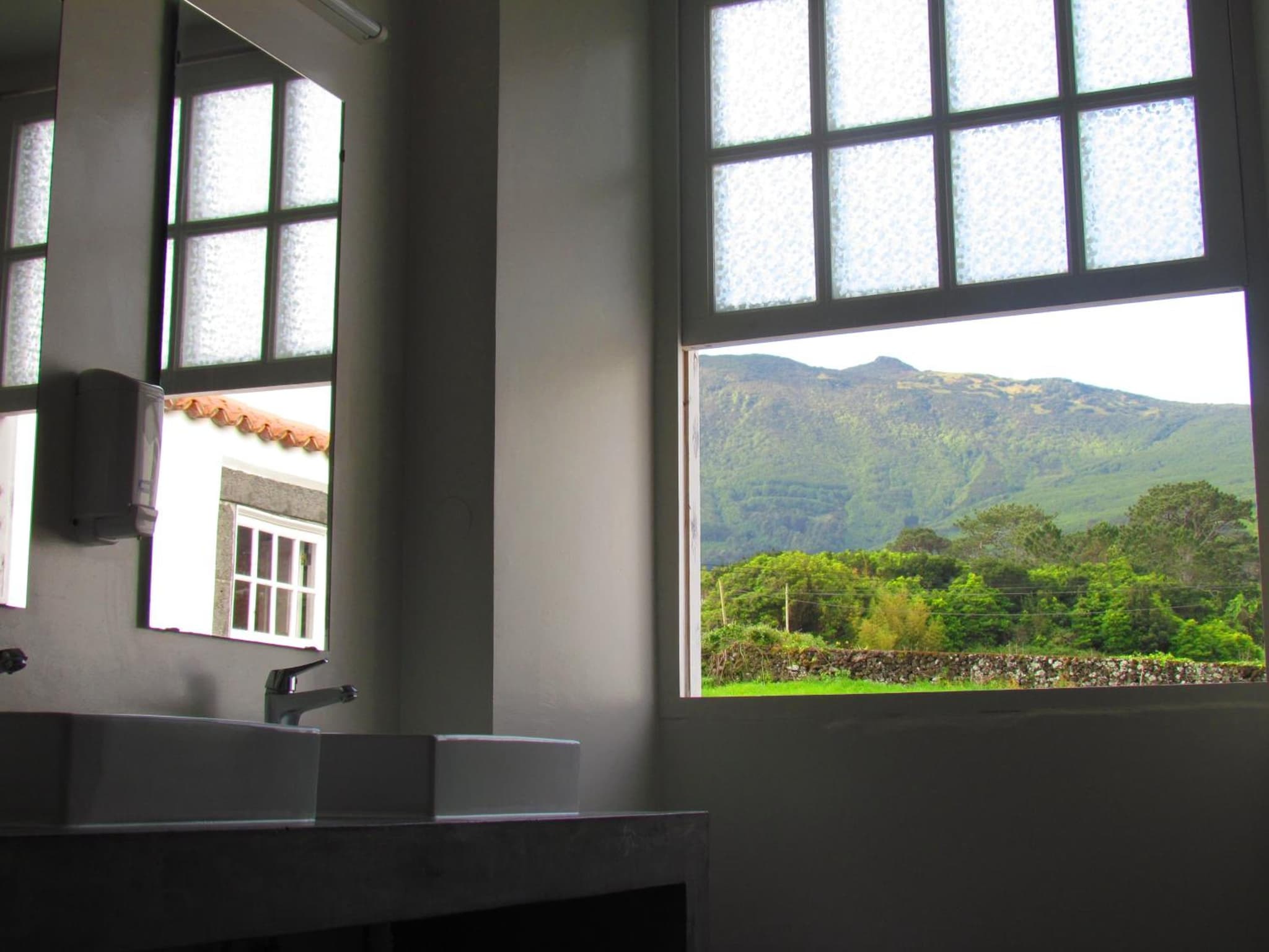Azores Youth Hostels - Pico photo 7