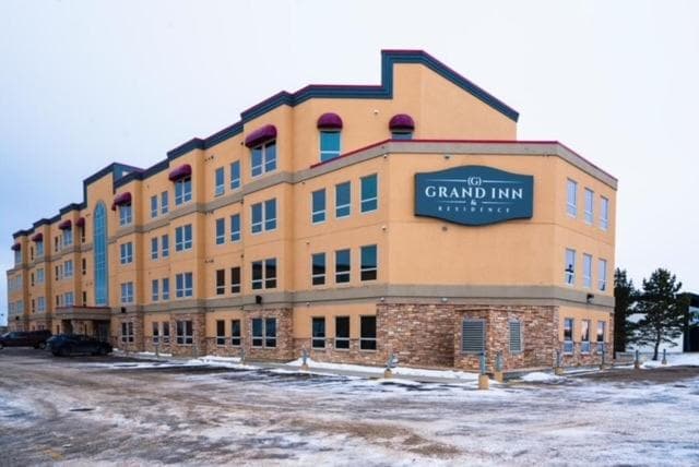 Grand Inn & Residence- Grande Prairie photo 5