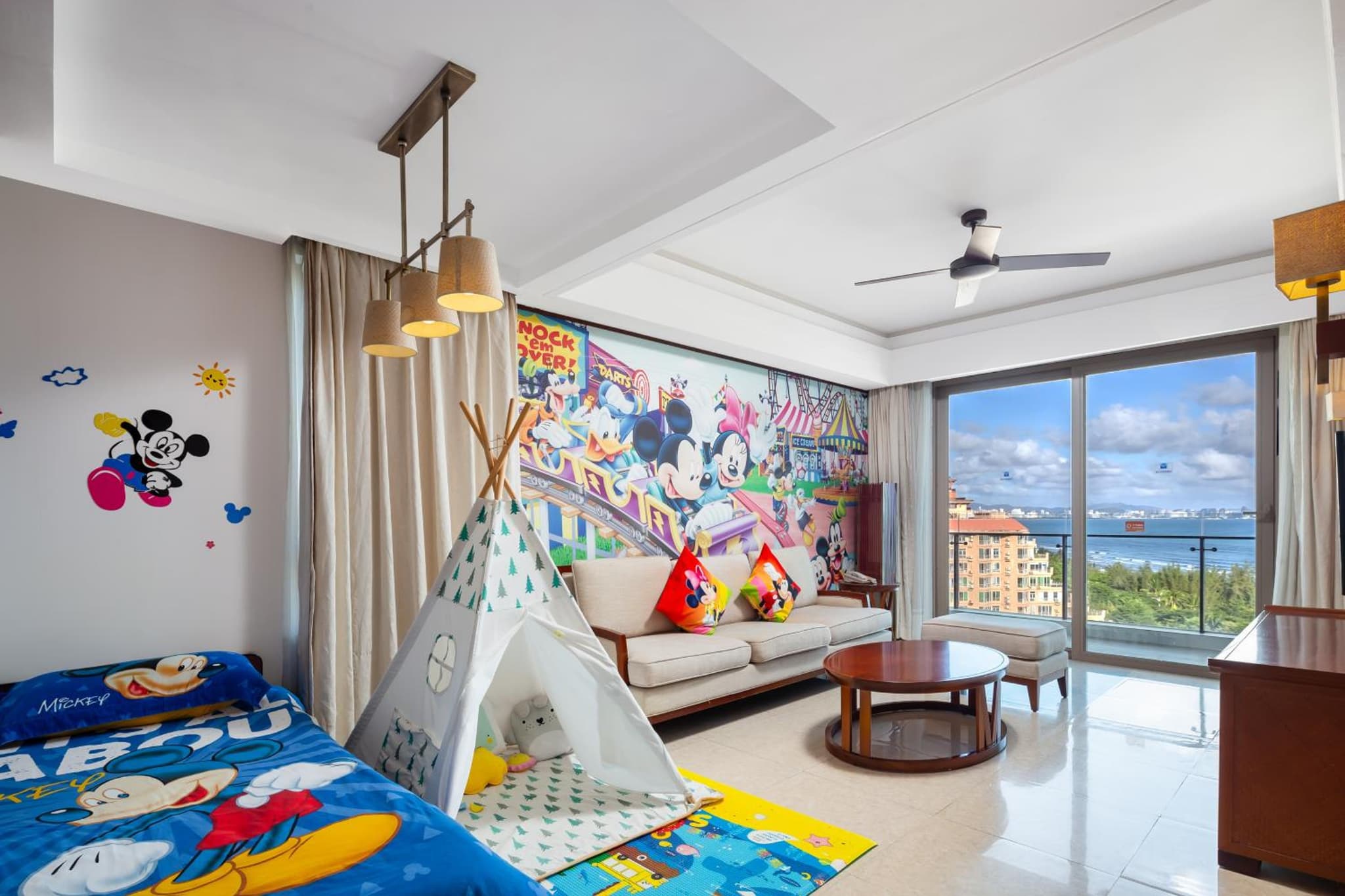 Sanya Seacube Holiday Hotel photo 2
