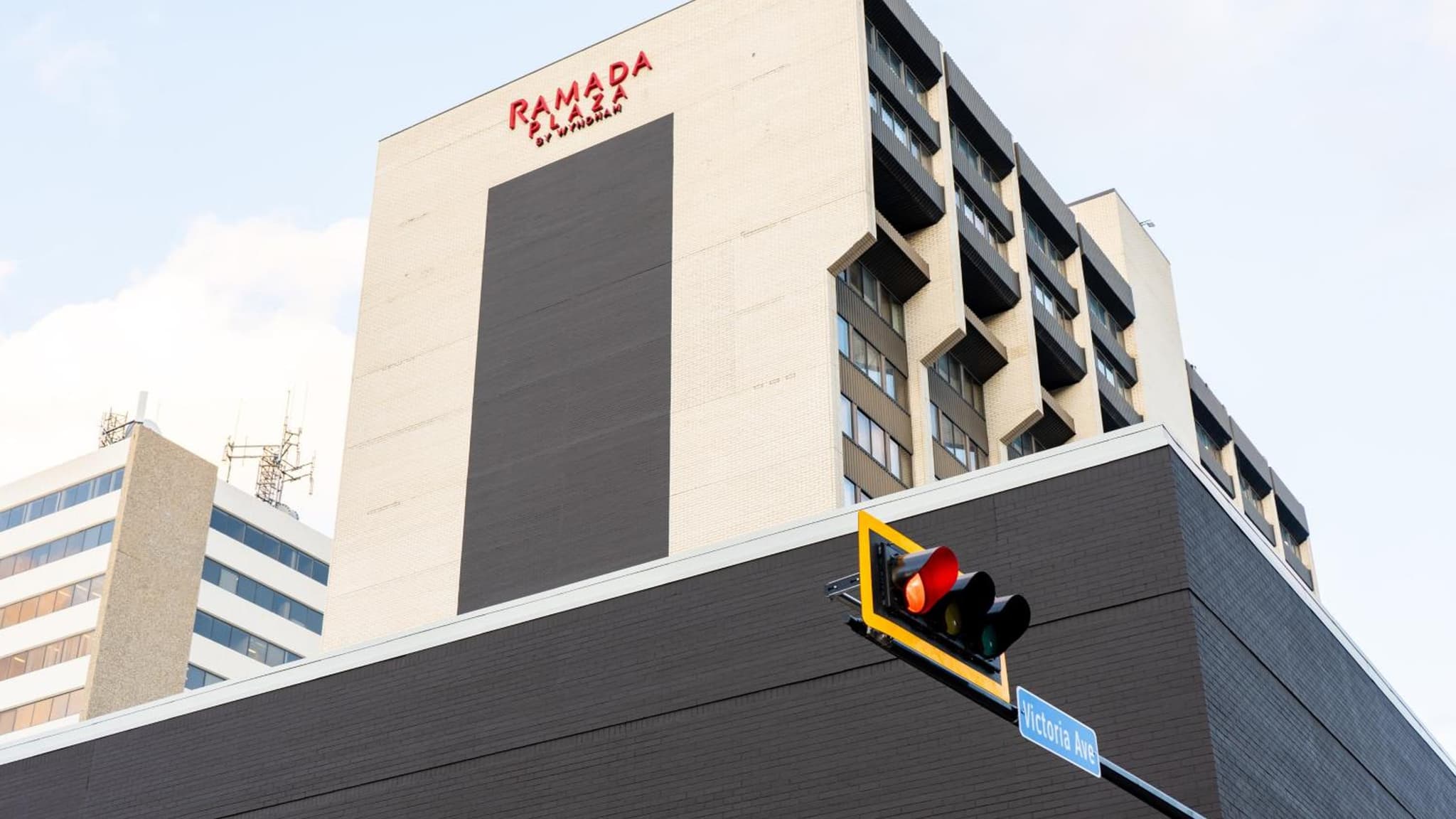 Ramada Plaza by Wyndham Regina Downtown photo 3