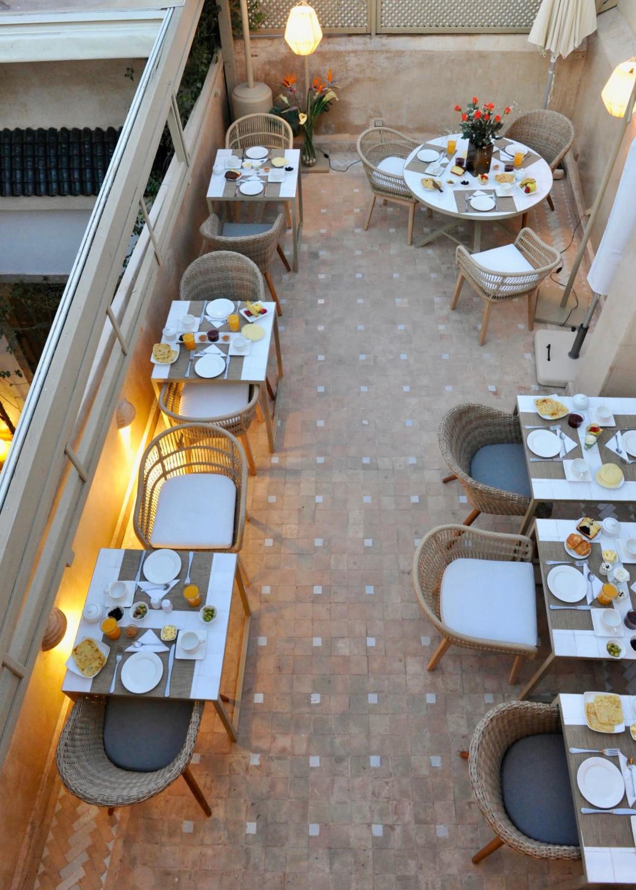 dining