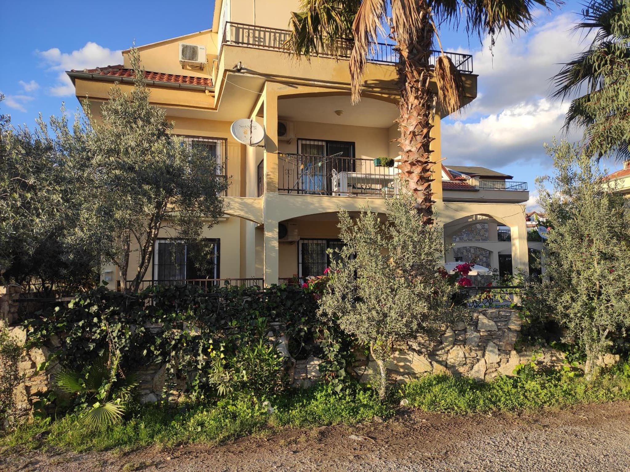 çileks apart otel