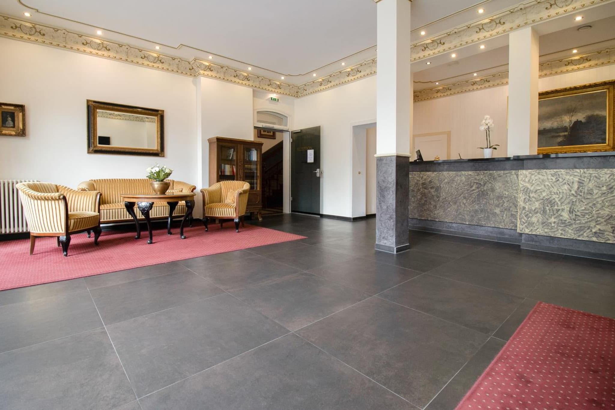 Hotel Am Goldenen Strauss photo 2