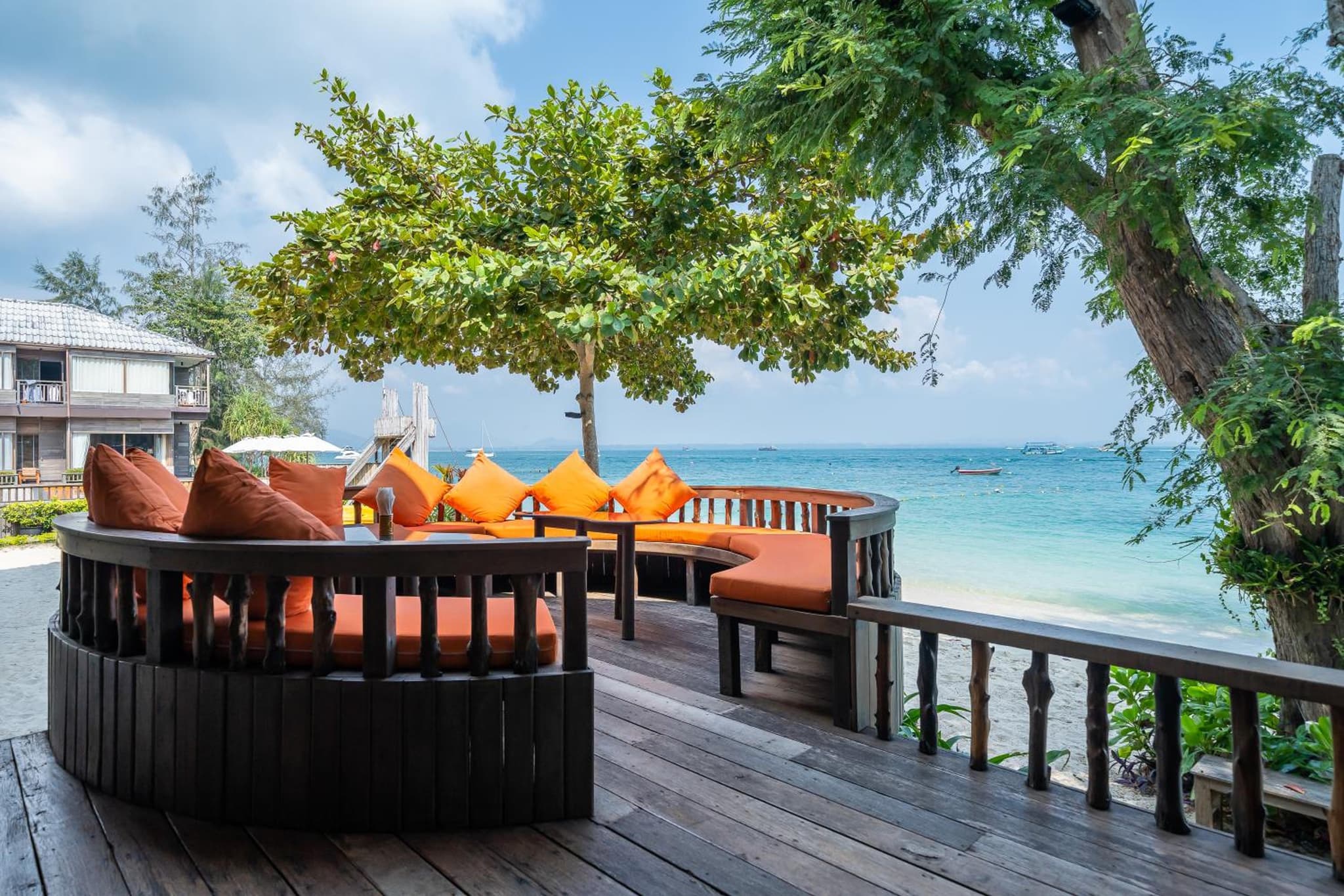 Baan Ploy Sea photo 9