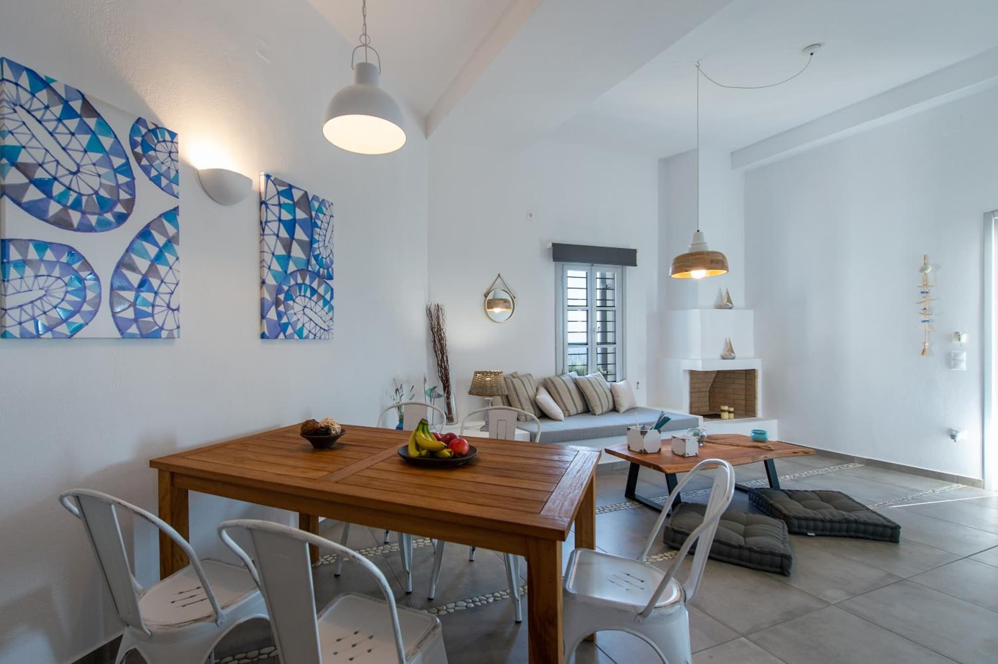 Grey House photo 5