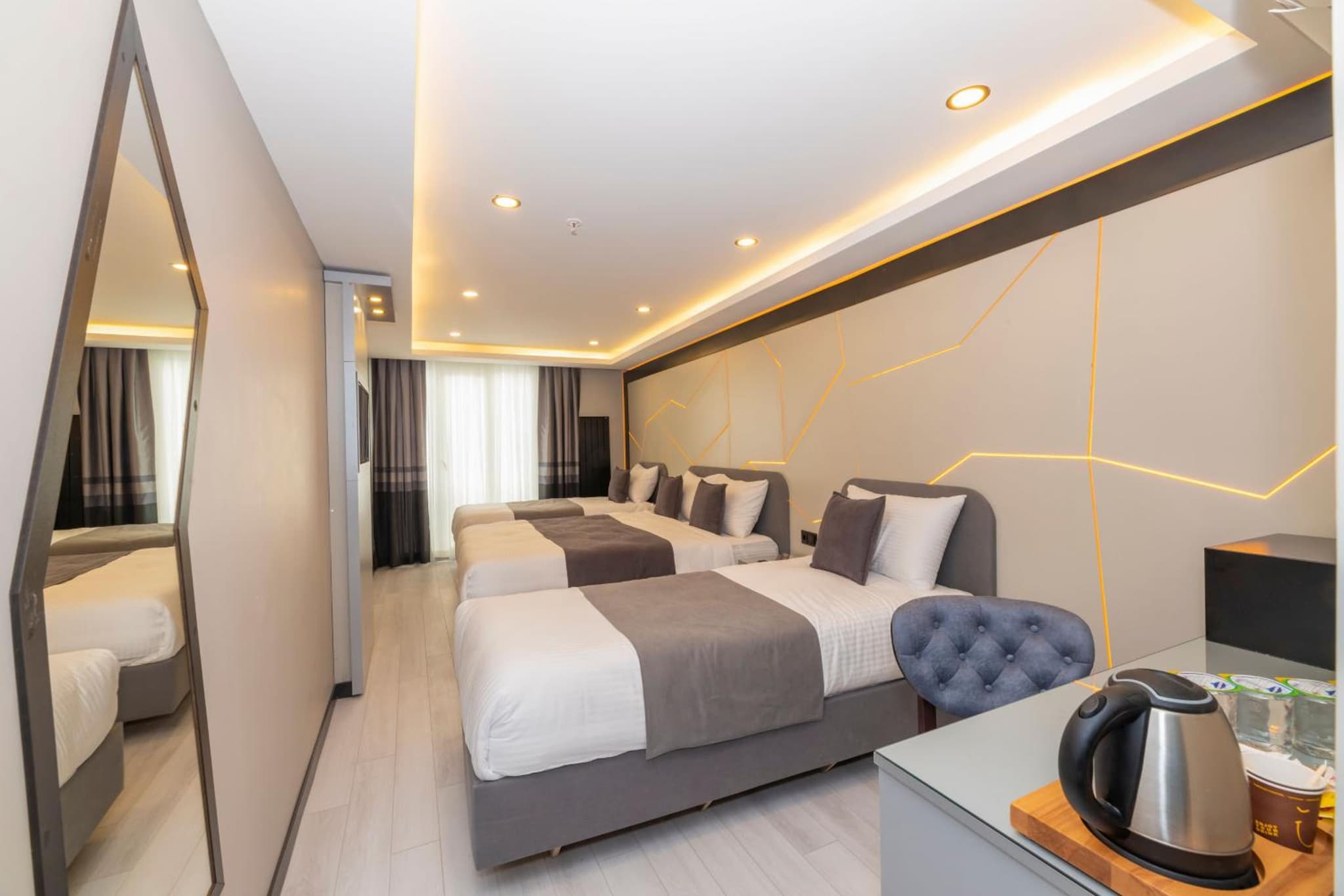 White Corner Hotel photo 9