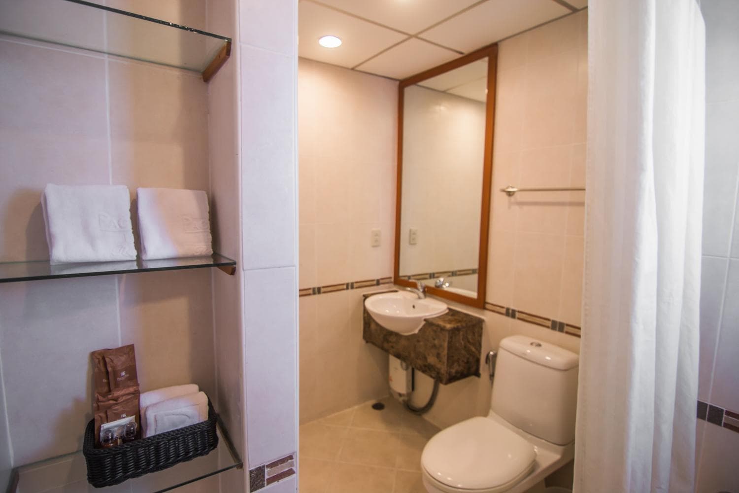 Pacific Park Hotel photo 2