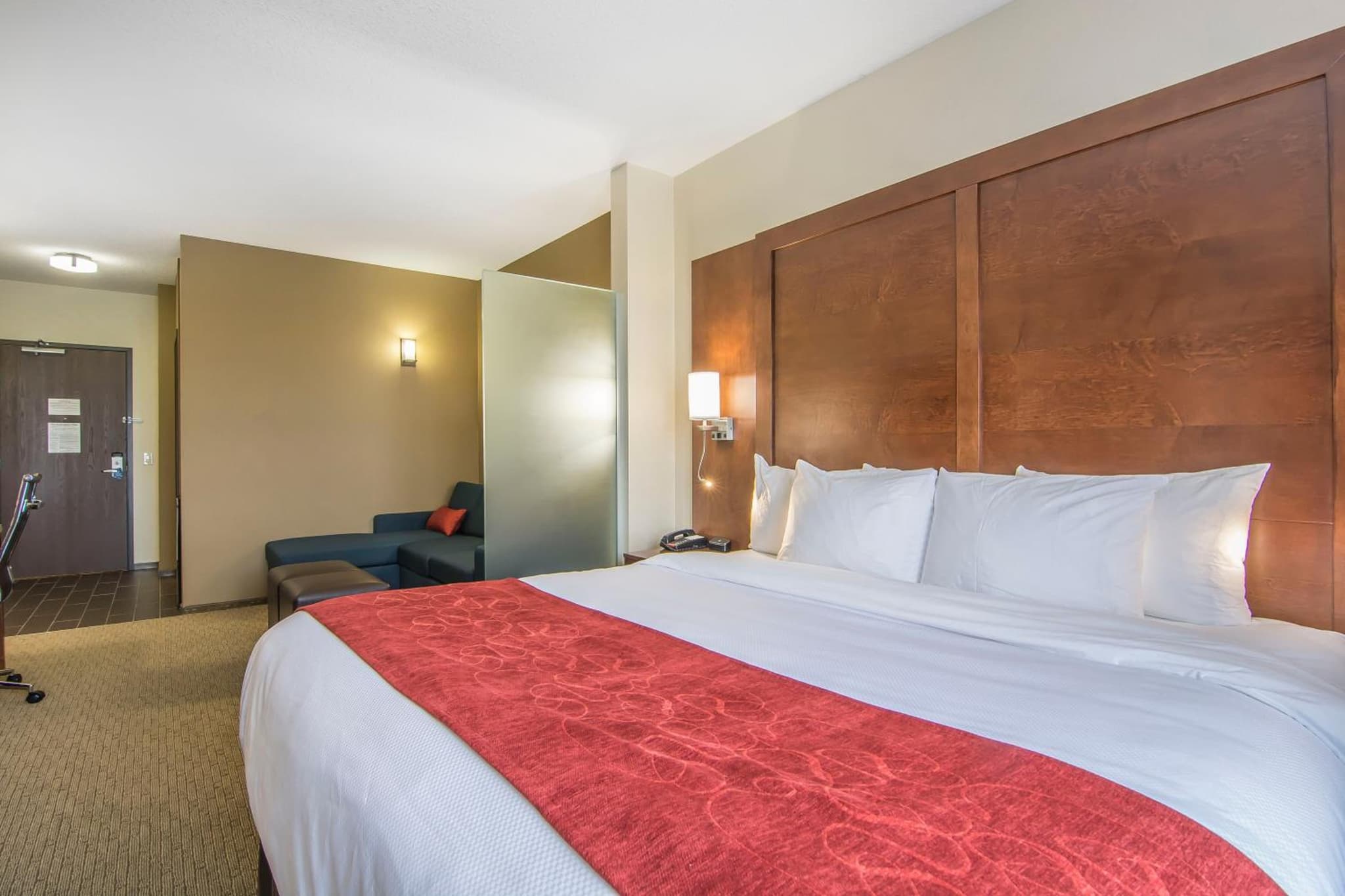 Comfort Suites Regina photo 4