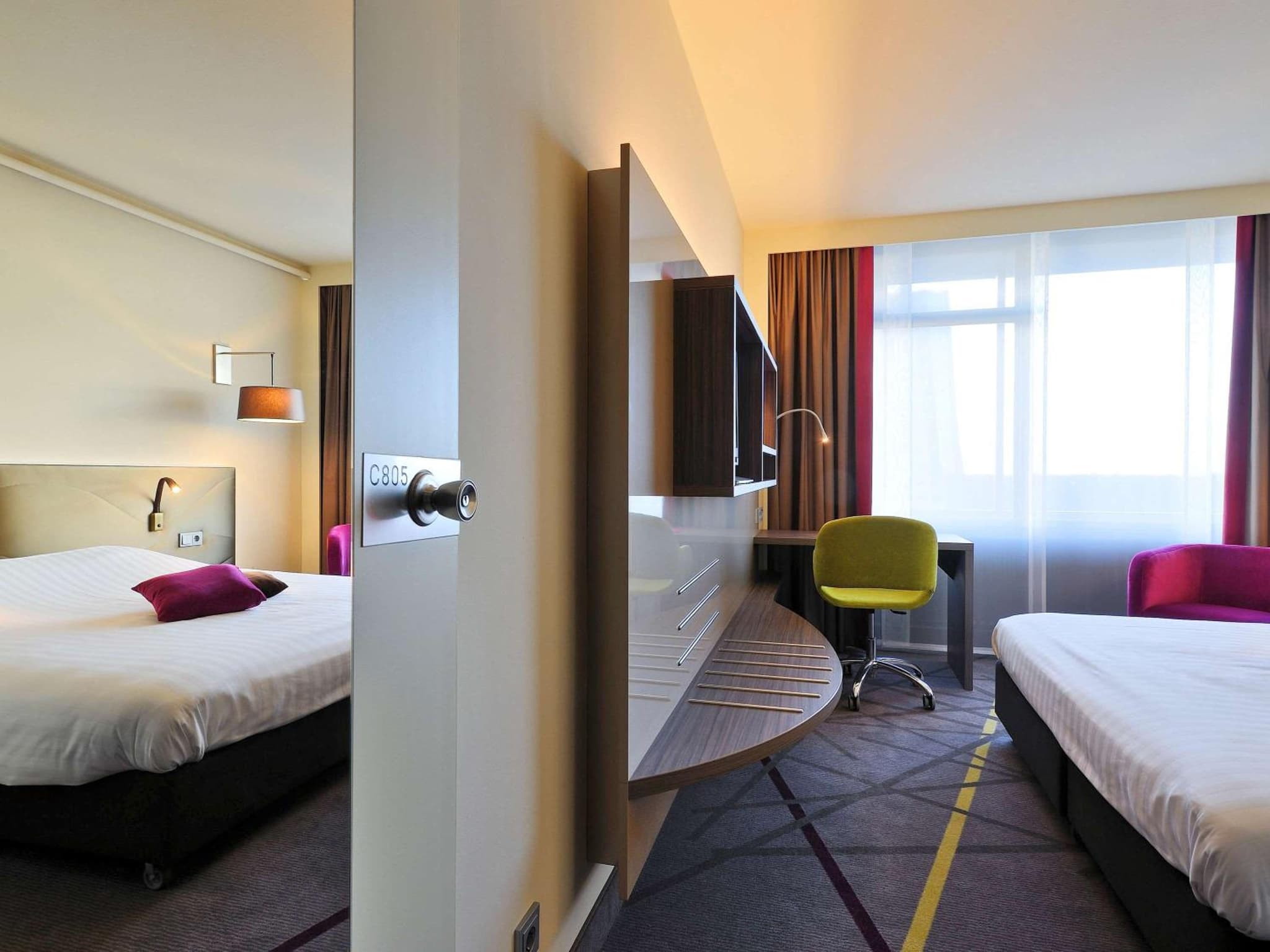 Mercure Hotel Groningen Martiniplaza photo 3