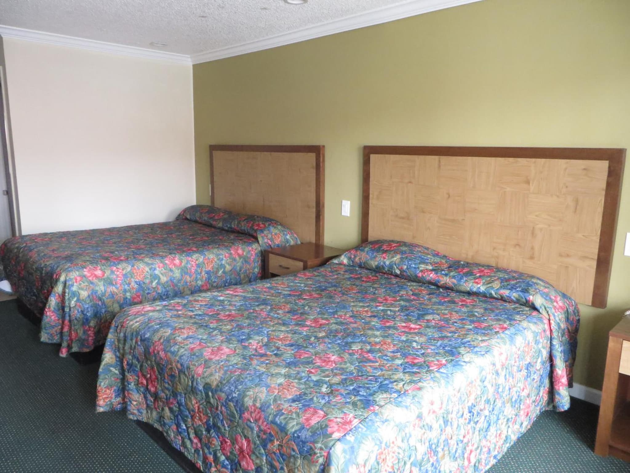National Inn Garden Grove photo 8