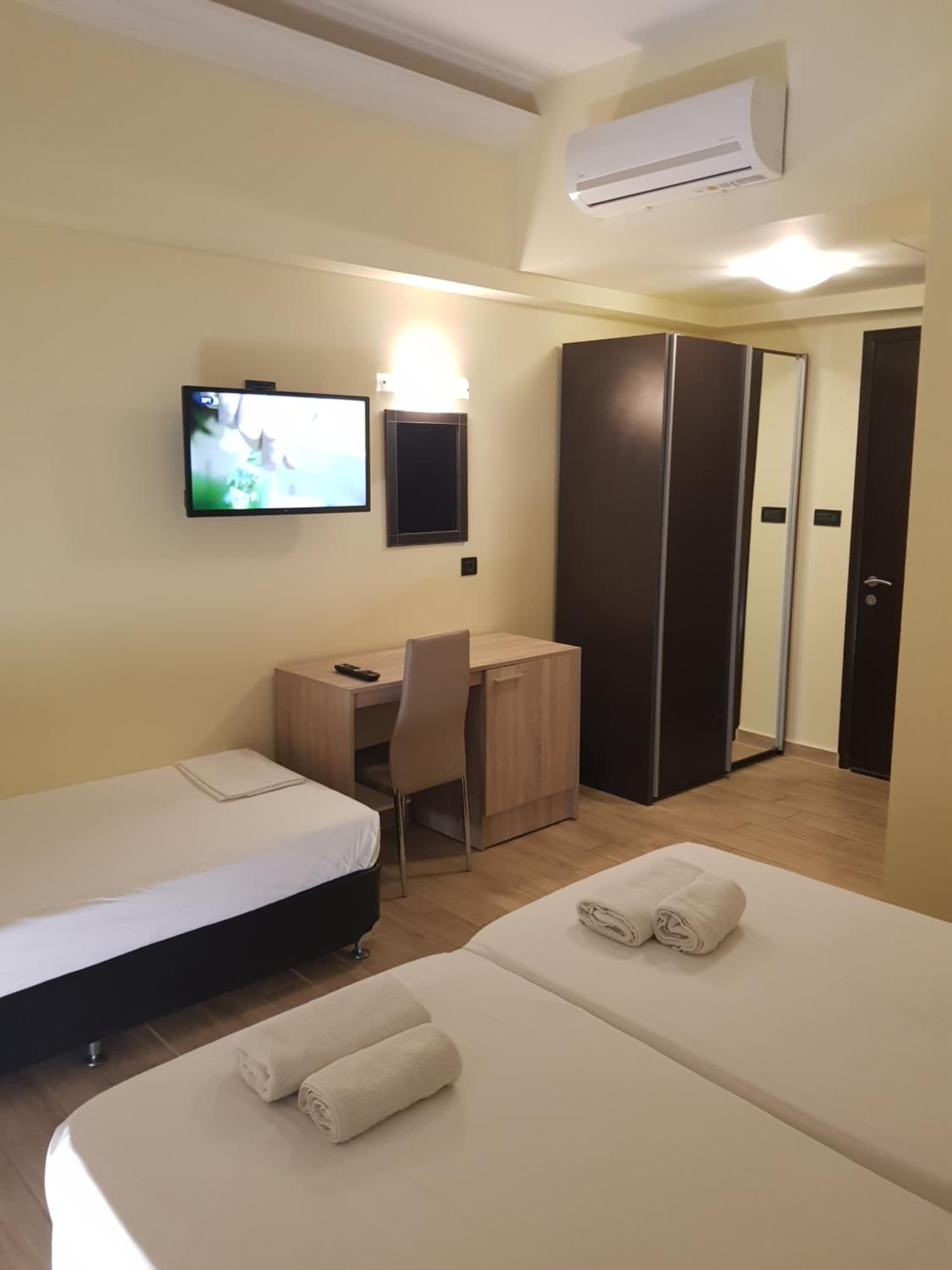 Sonia Hotel & Suites - Adults Only photo 8