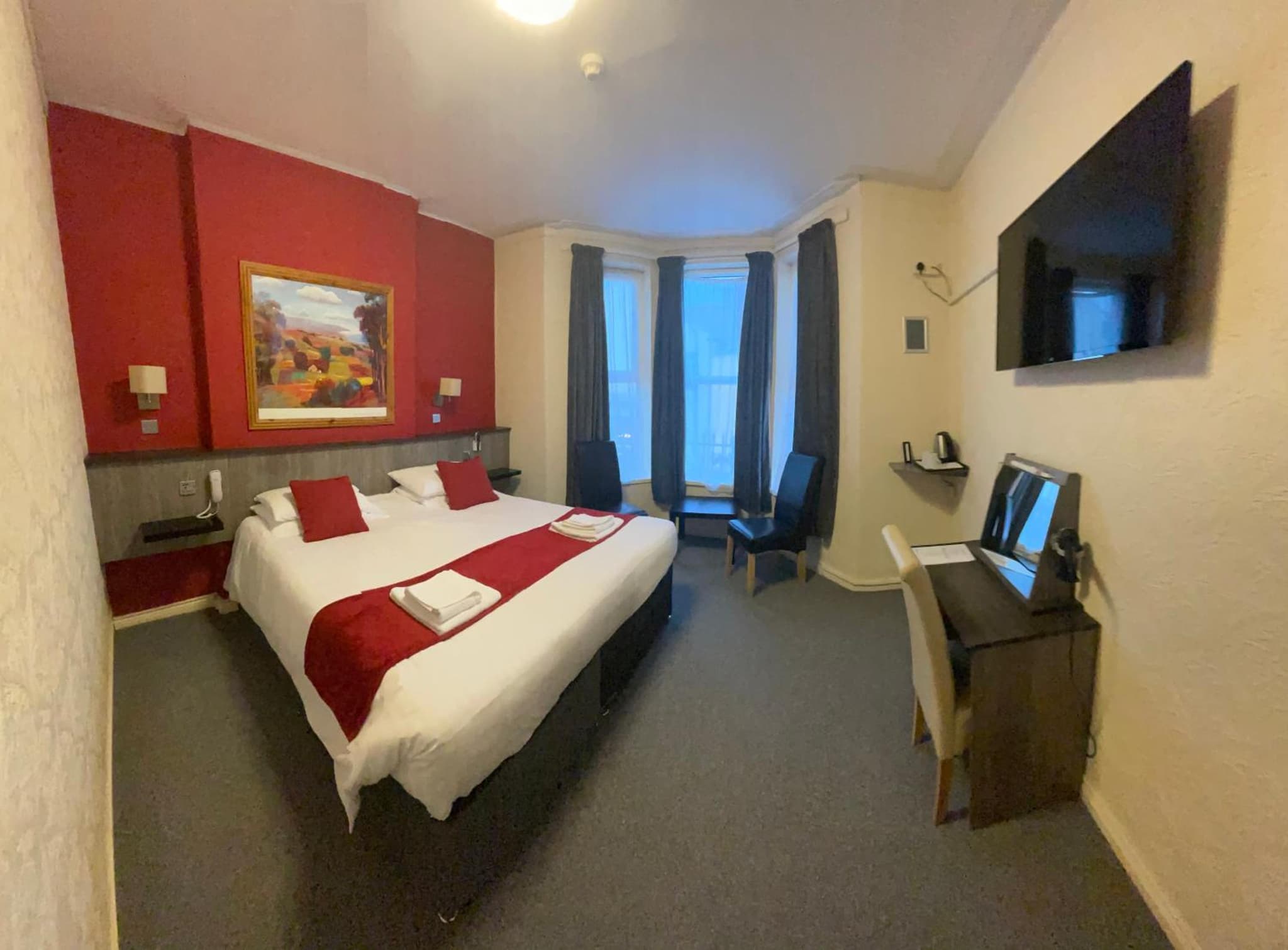 The Port Hotel photo 4