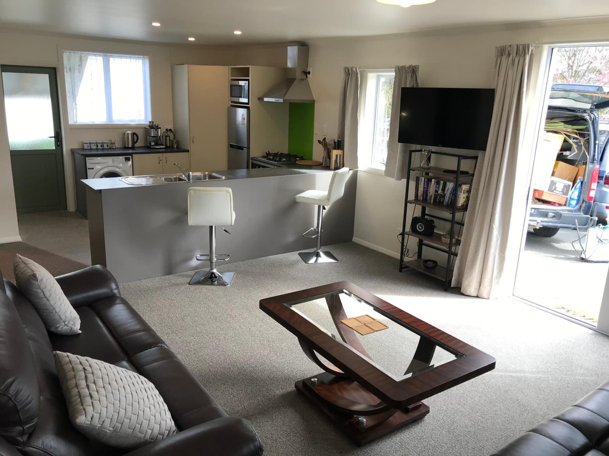Westland Apartment photo 5