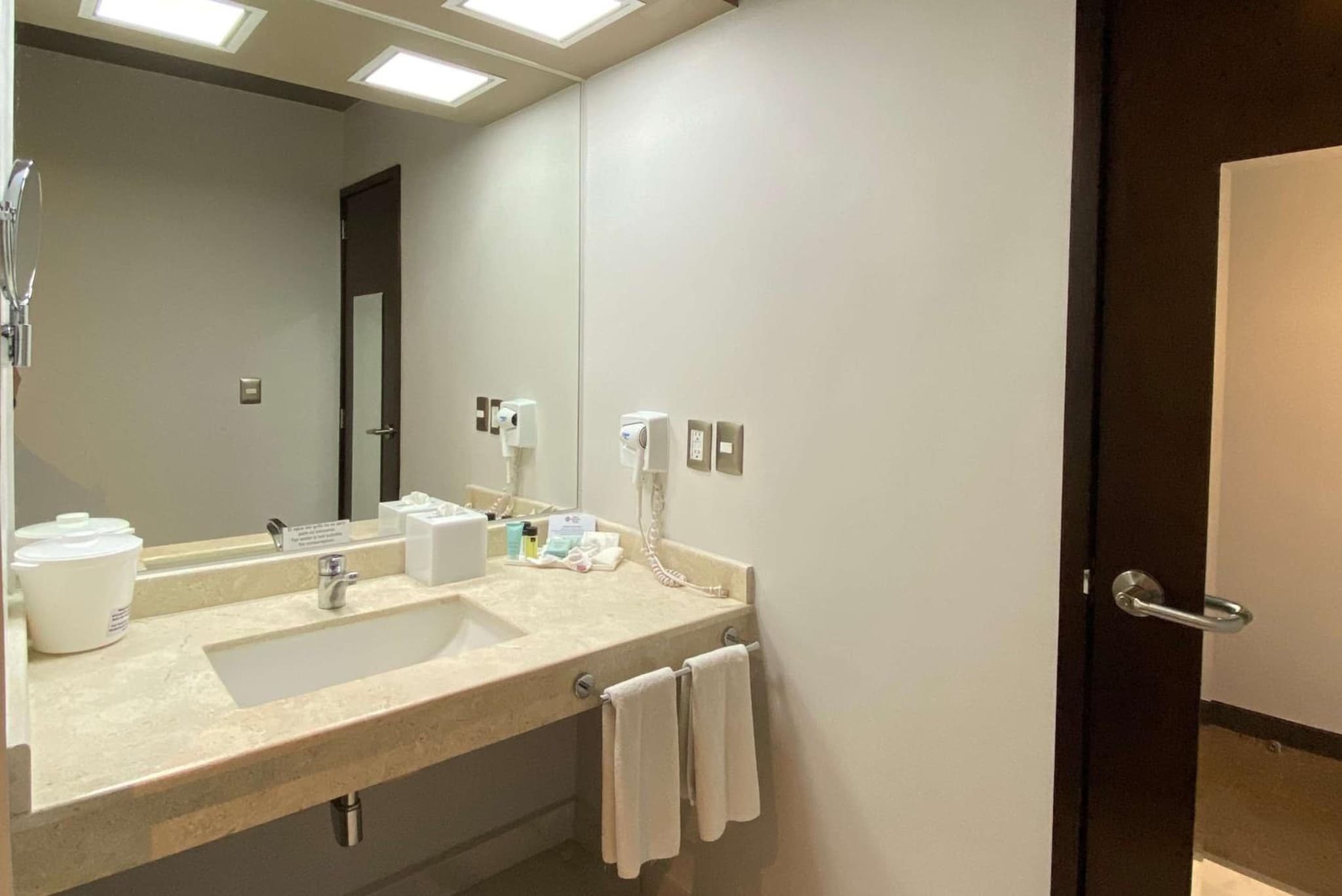 Best Western Plus Santa Cecilia Pachuca photo 2