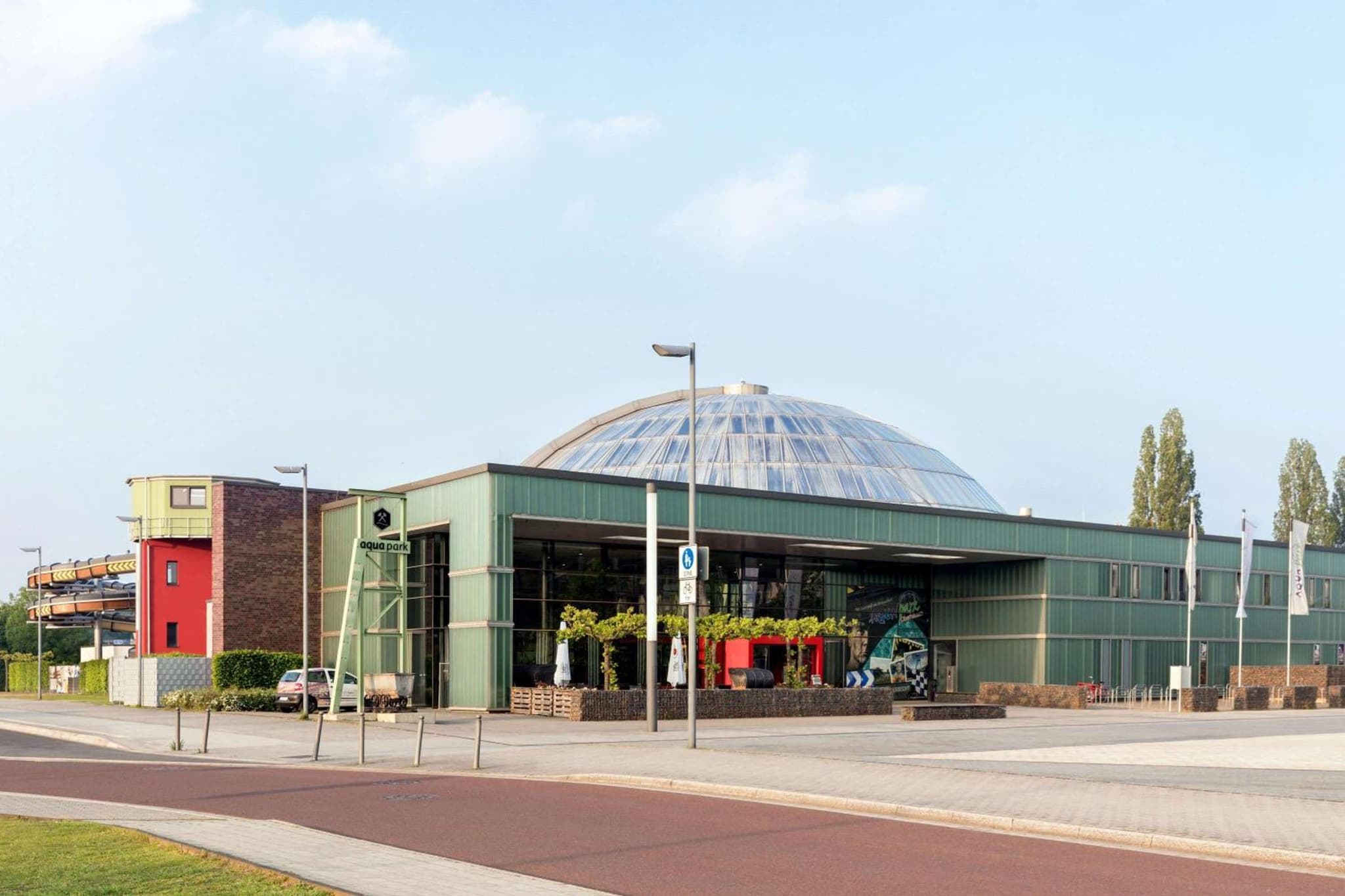 Super 8 by Wyndham Oberhausen am Centro photo 3