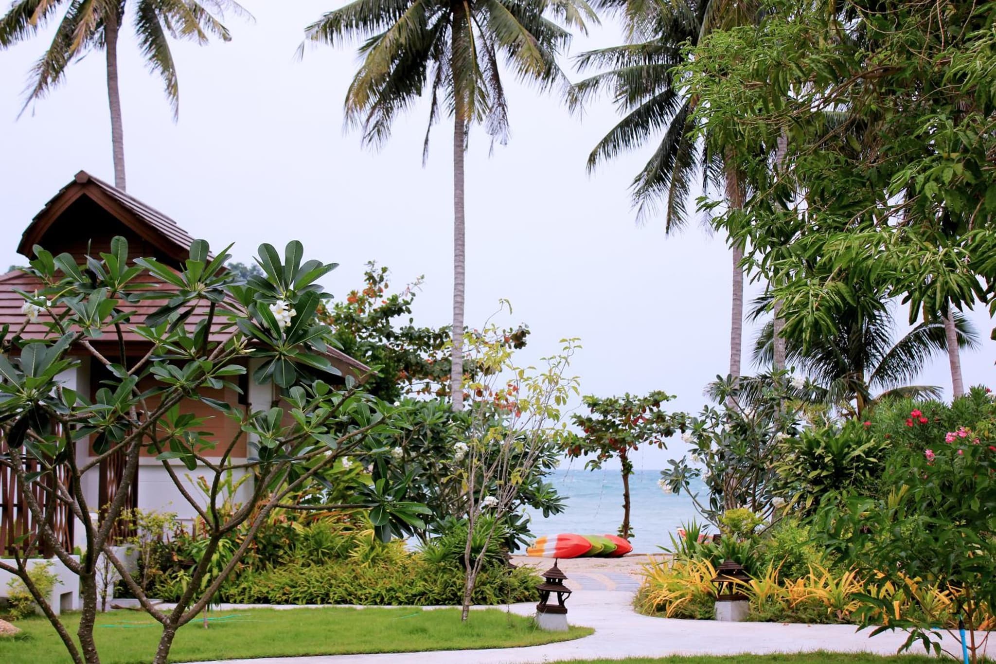 Maehaad Bay Resort - SHA Plus photo 6