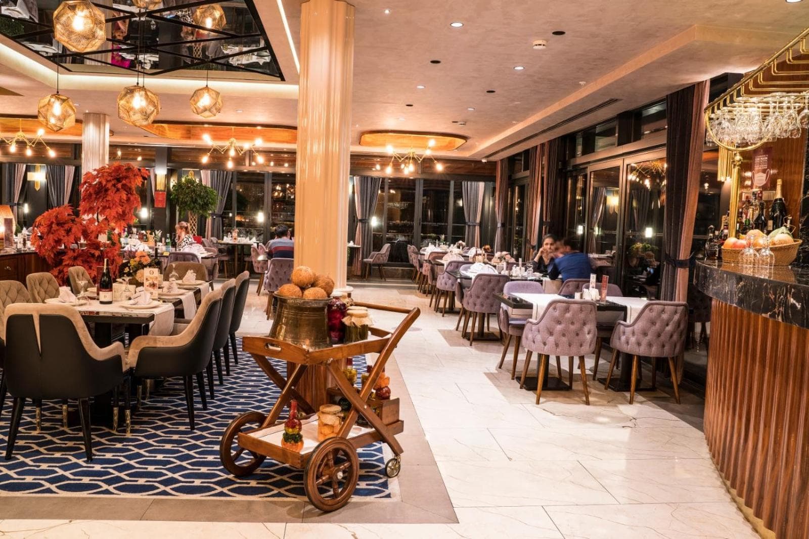 dining