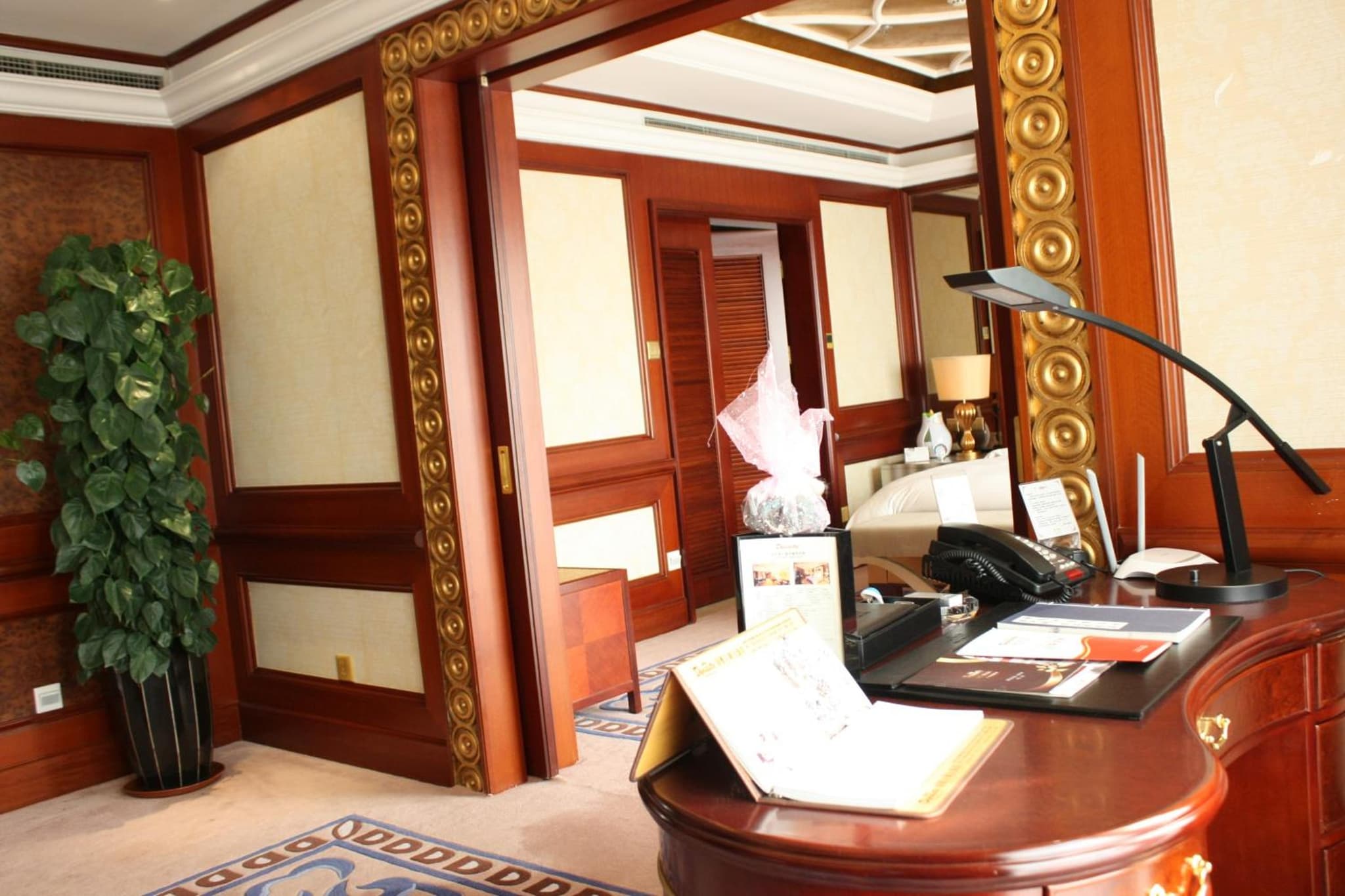 Dynasty International Hotel Dalian photo 9
