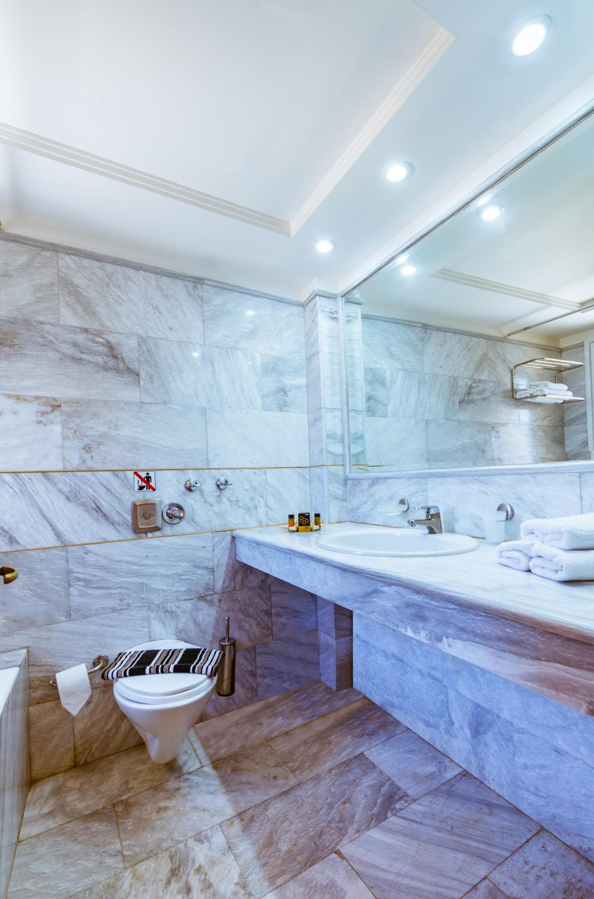 Anais Collection Hotels & Suites by GHH photo 8
