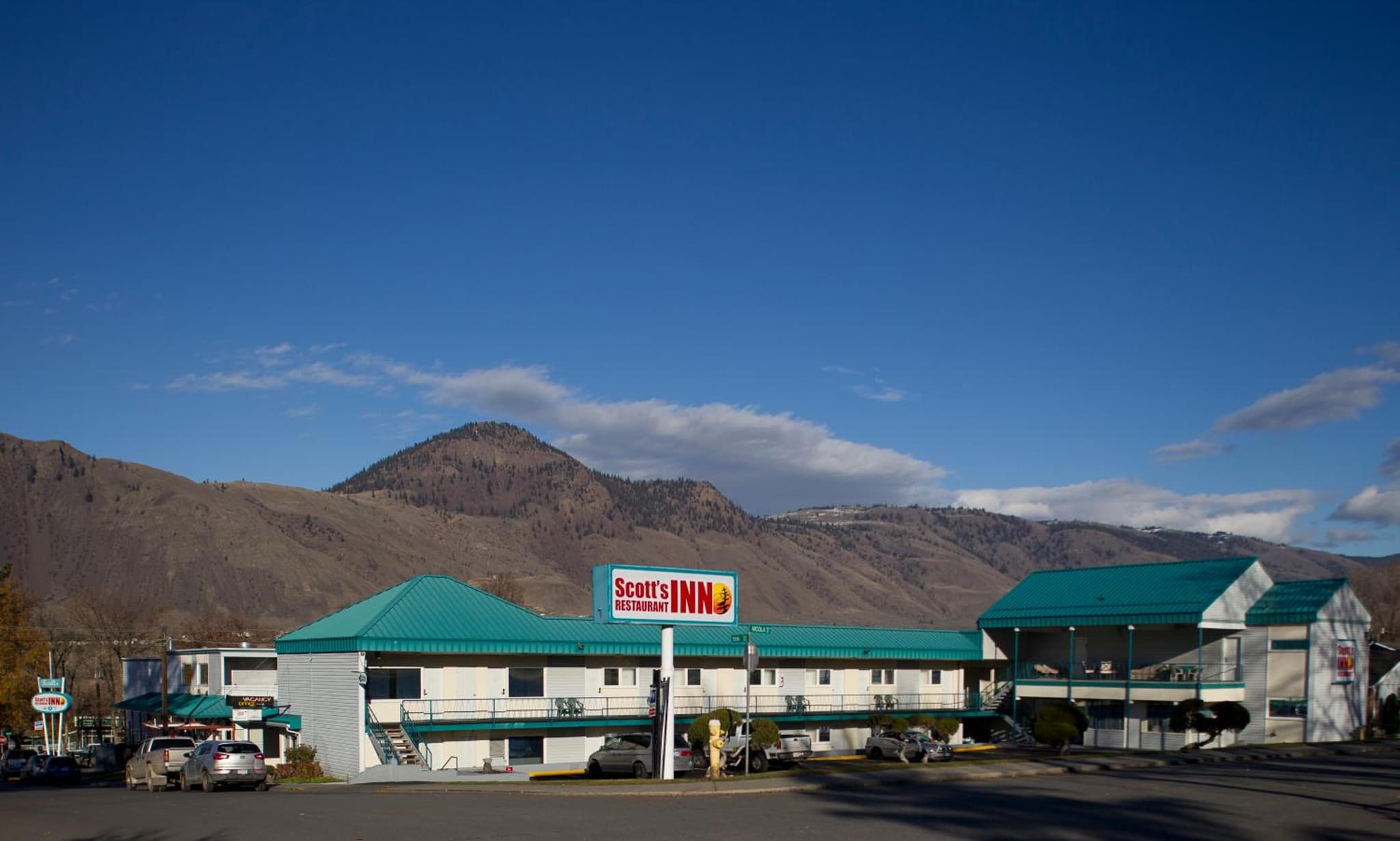 Scott's Inn & Suites photo 7
