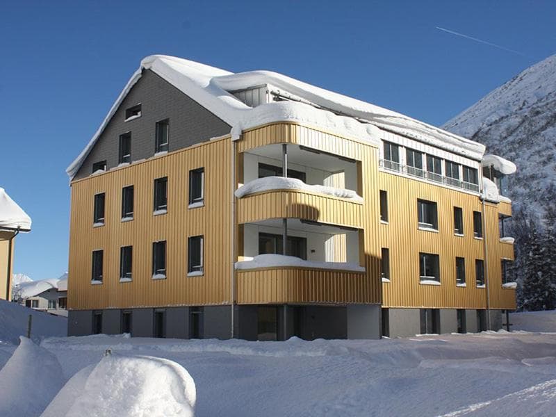 Realp-Andermatt 3,5 locali giardino privato In mezzo la natura, spettacolare per appassionati montanbike, pesca ecc In inverno fai sci di fondo dal giardin
