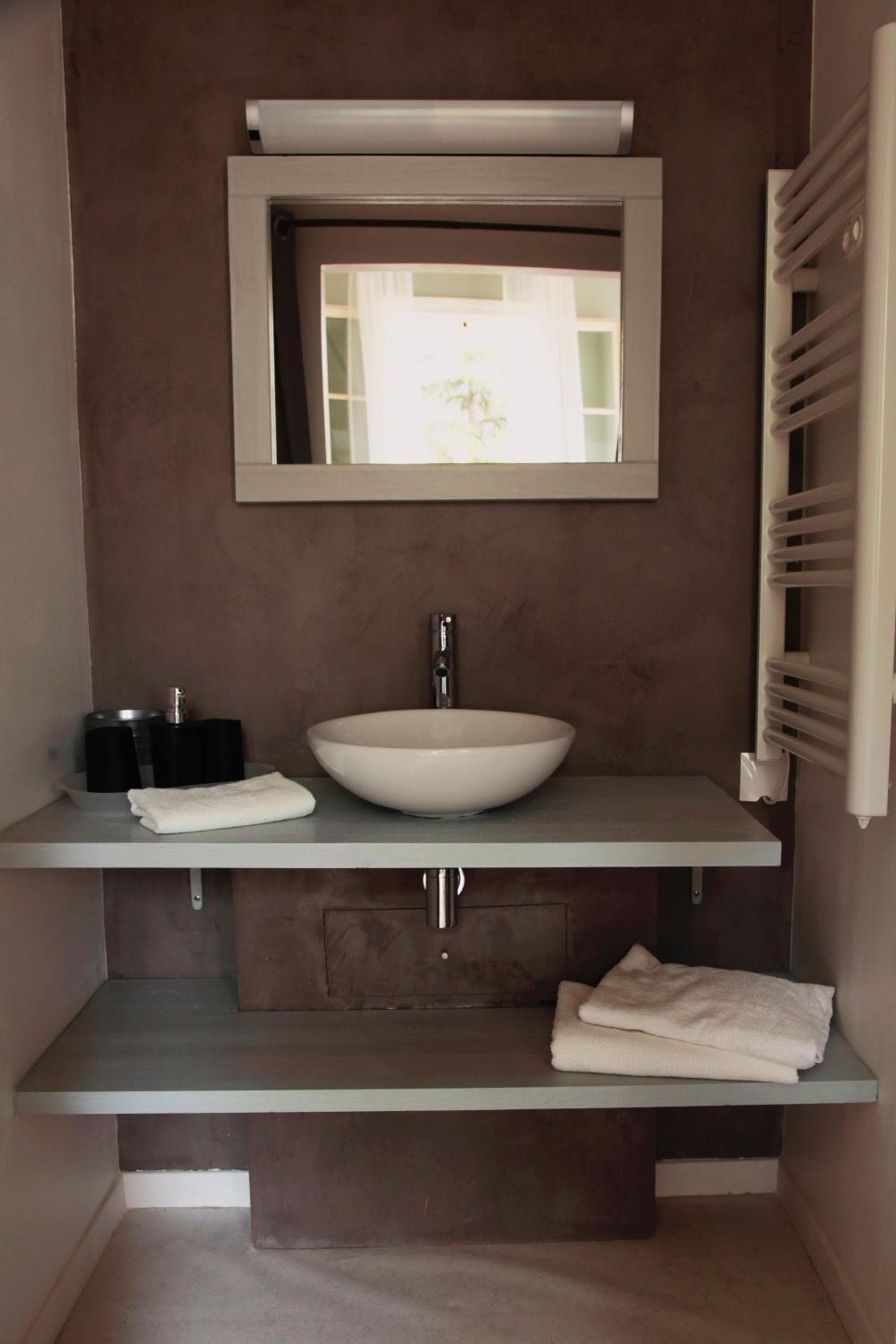 Le Clos du Théron, chambre d'hôte photo 8