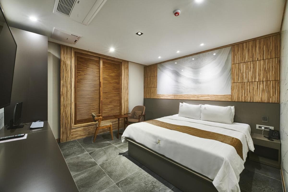 Aura Tourist Hotel photo 8