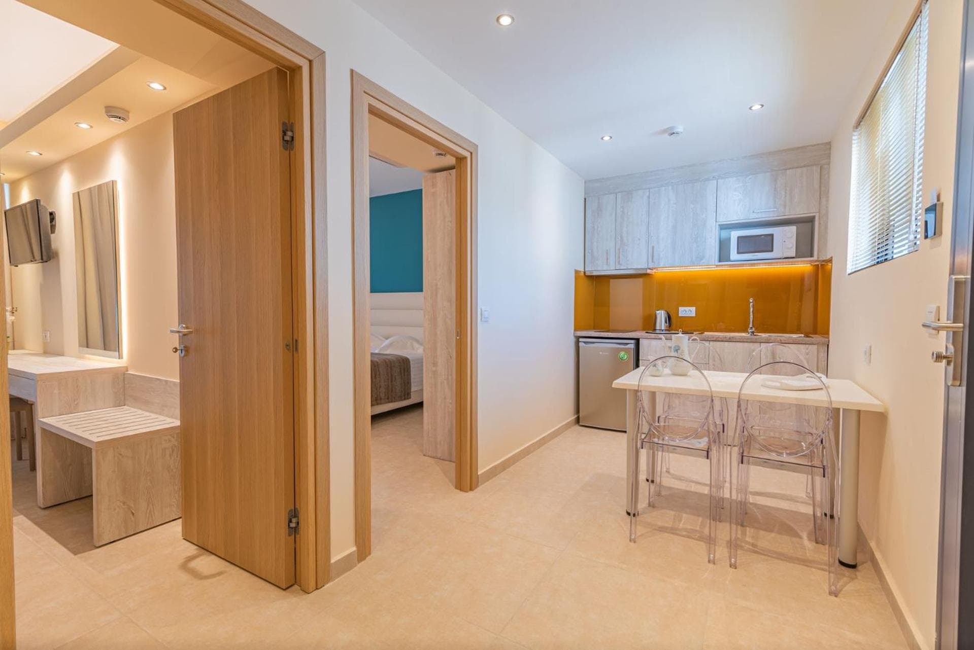 CHRISTA APARTMENTS photo 2
