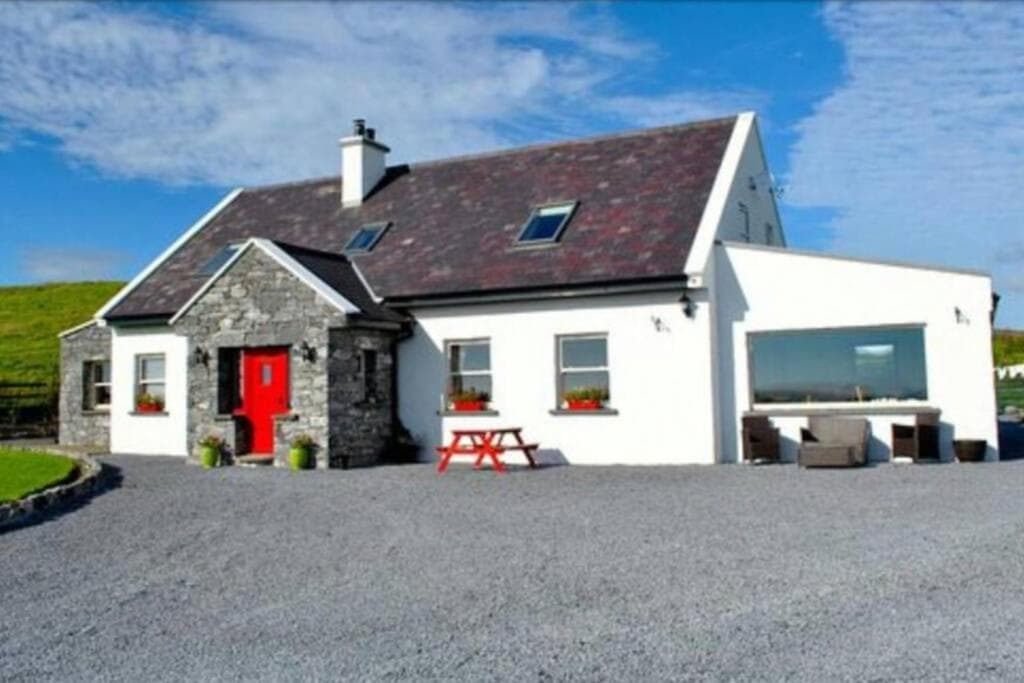 Cliffs View Self Catering @ Limestone Lodge