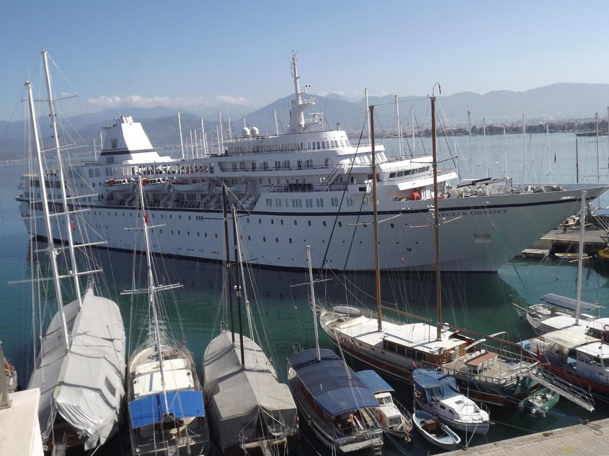 Alesta Yacht Hotel photo 3